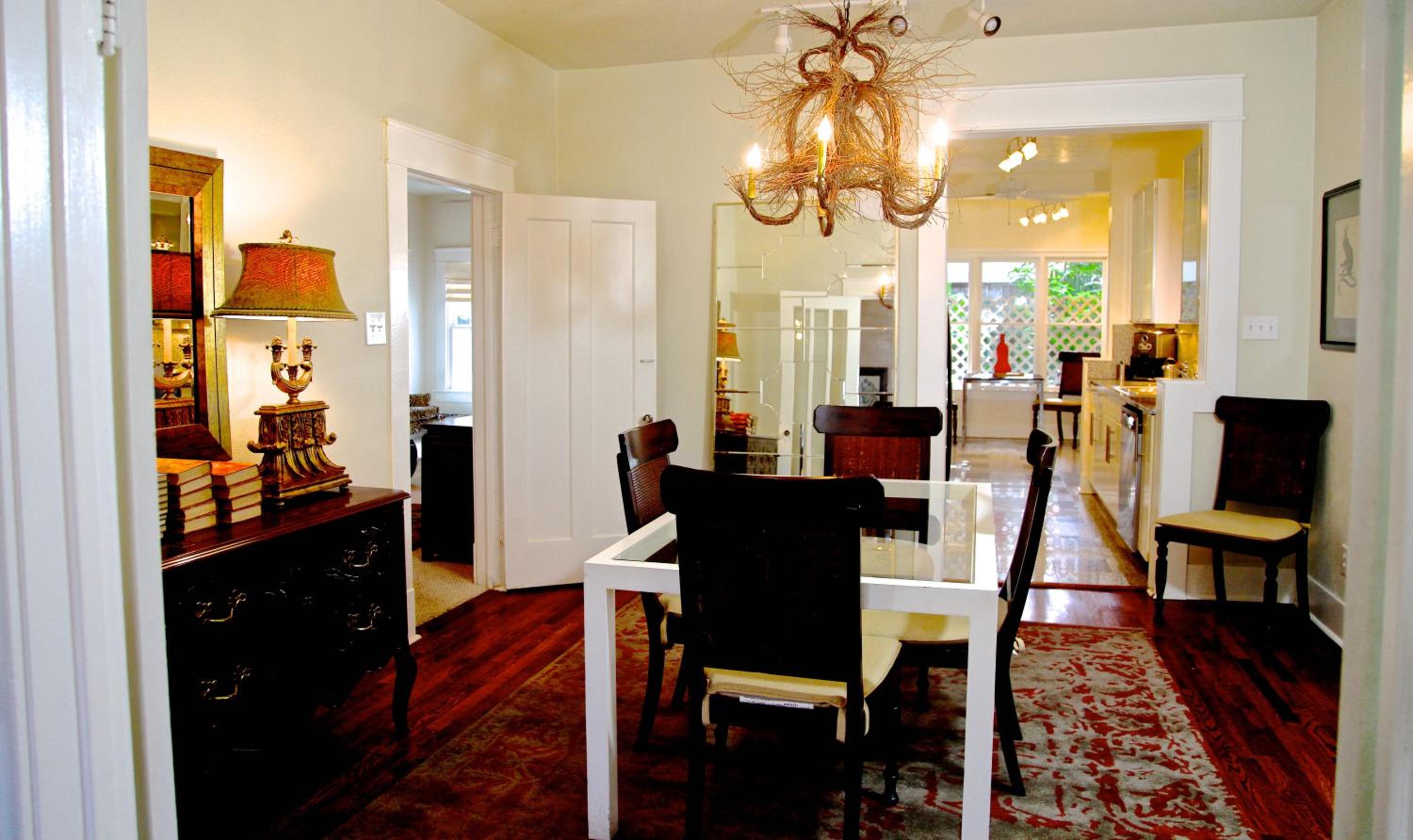 Two-Bedroom Apartment - Photo 9