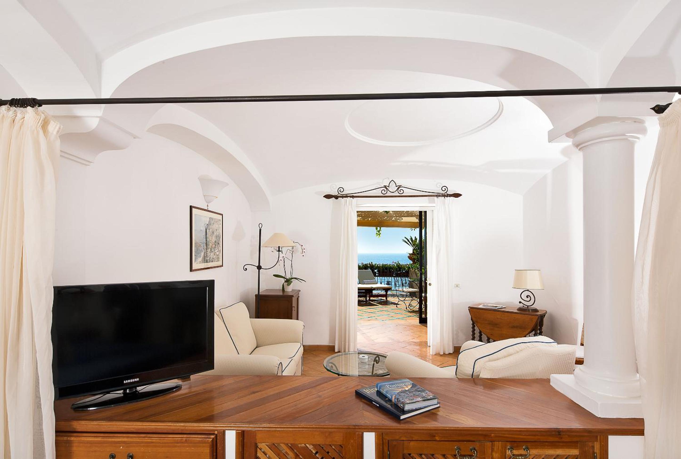 Junior Suite with Terrace - Photo 5