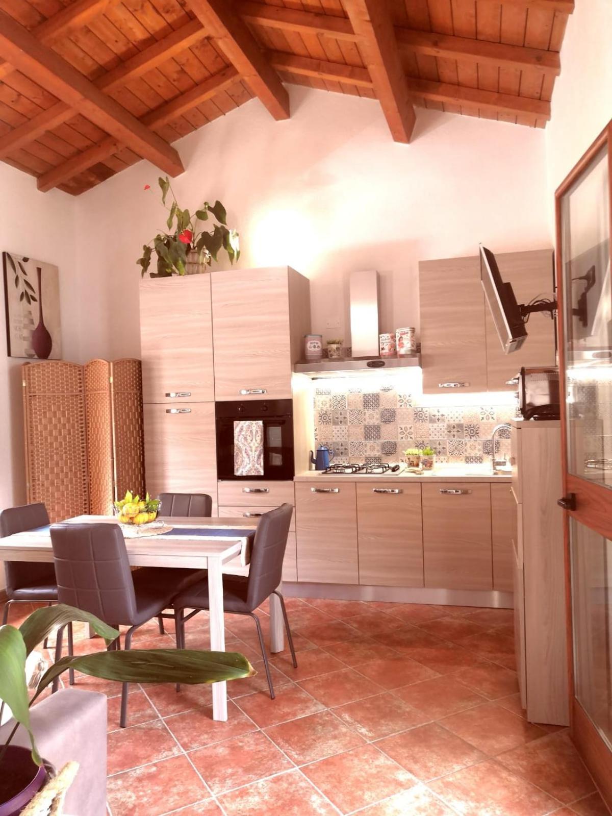 One-Bedroom House - Photo 16
