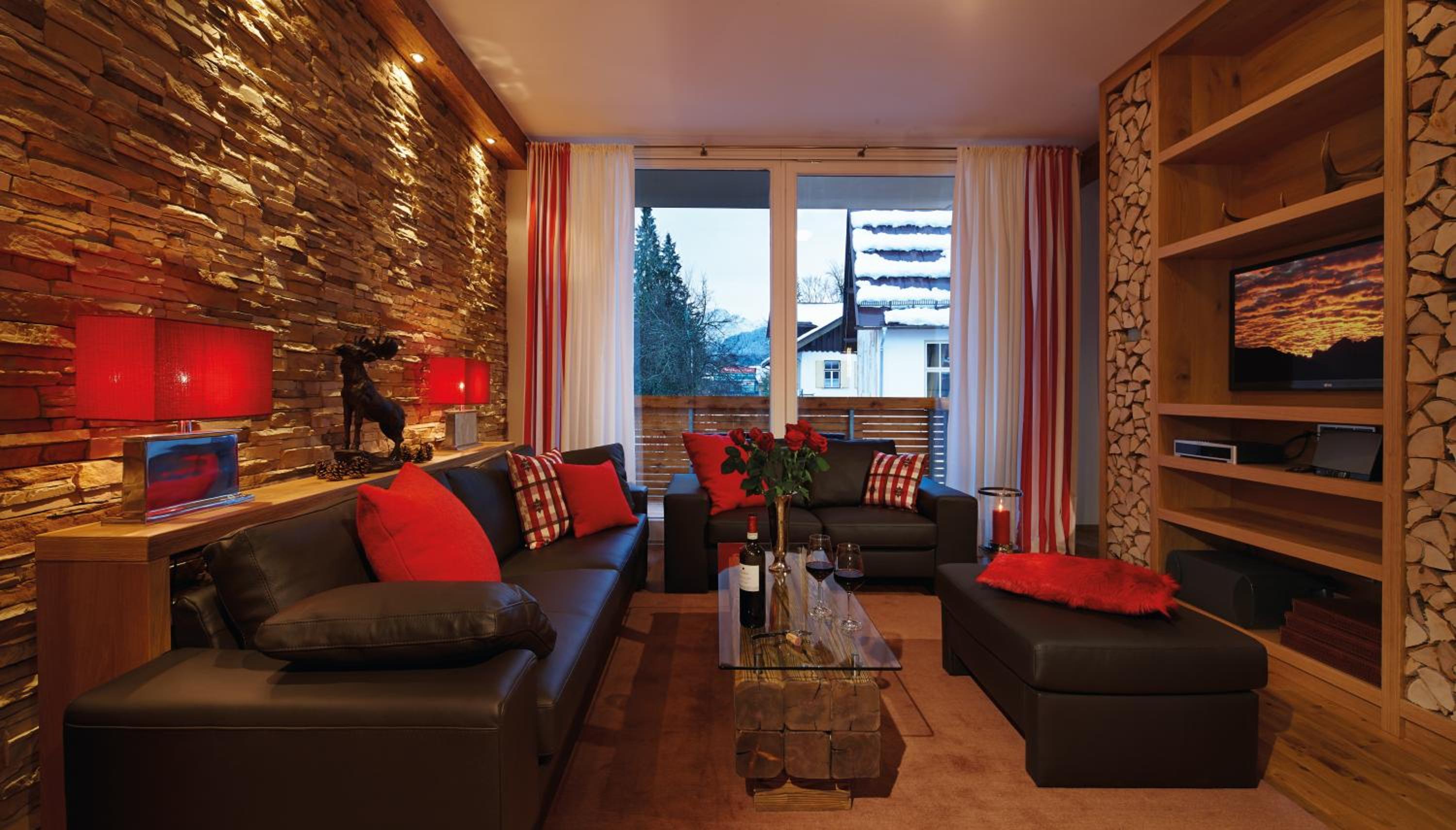 Three-Bedroom Apartment with Sauna photo 1