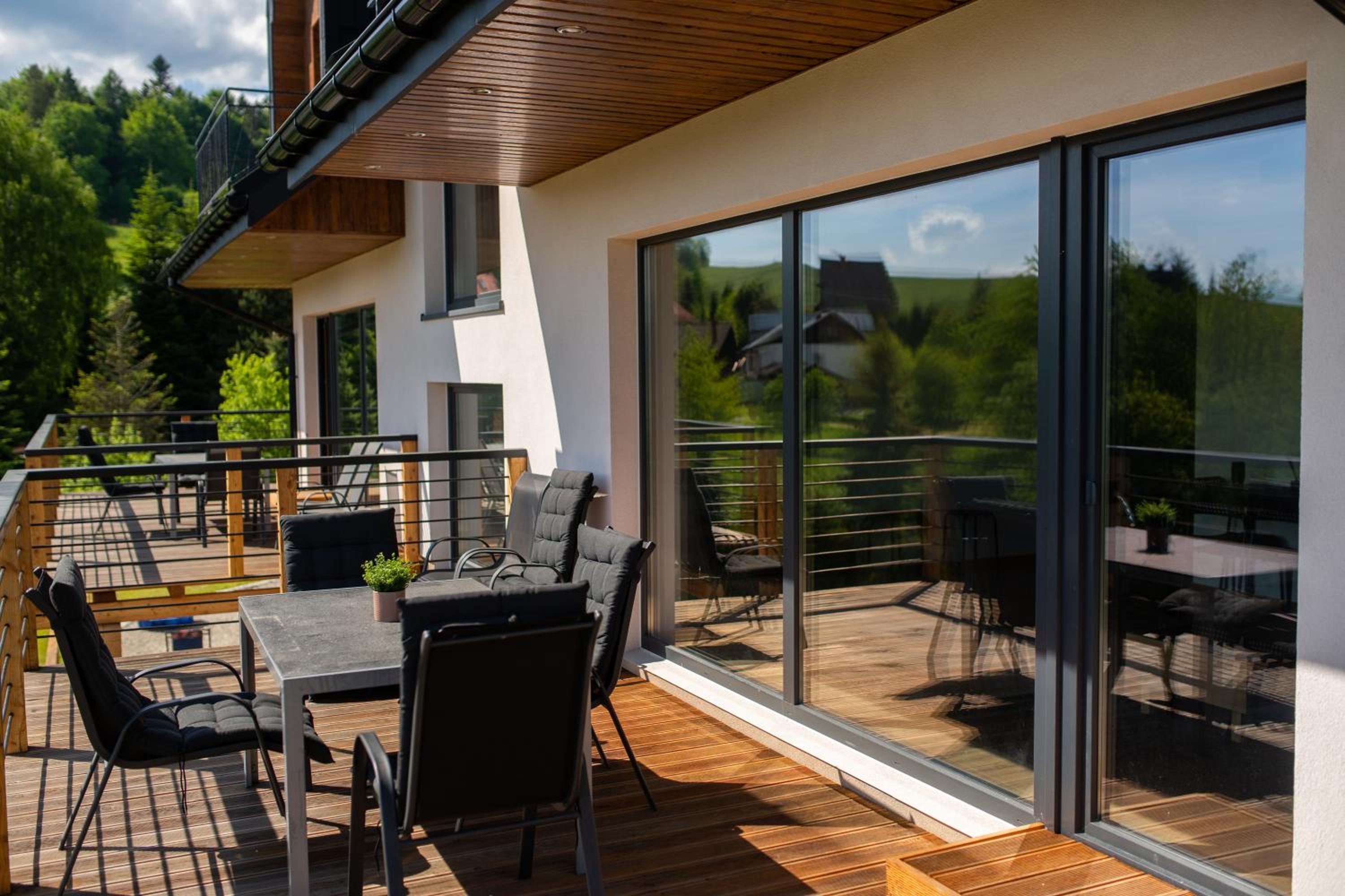 Apartment with Terrace photo 2