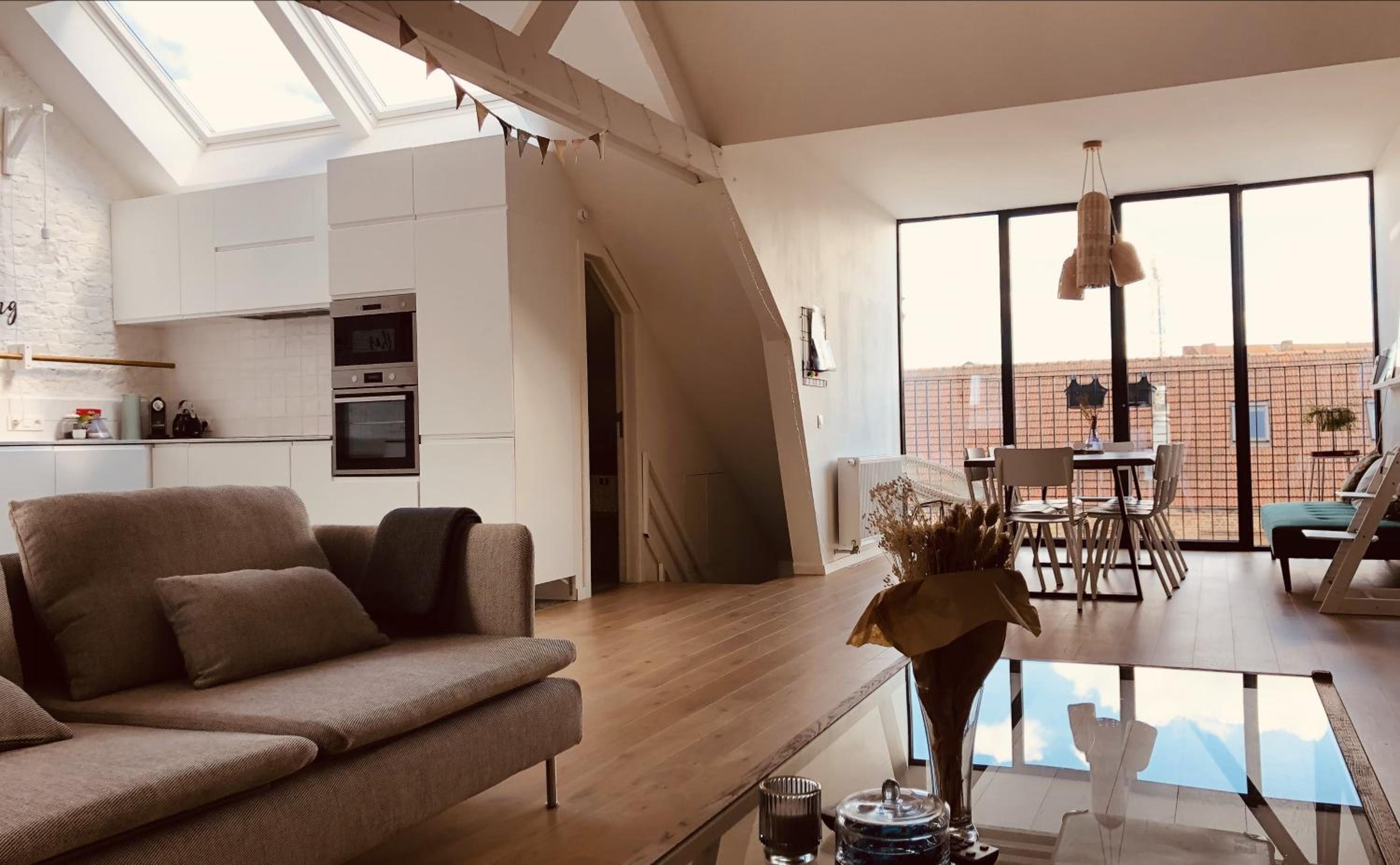 Loft - Photo 1