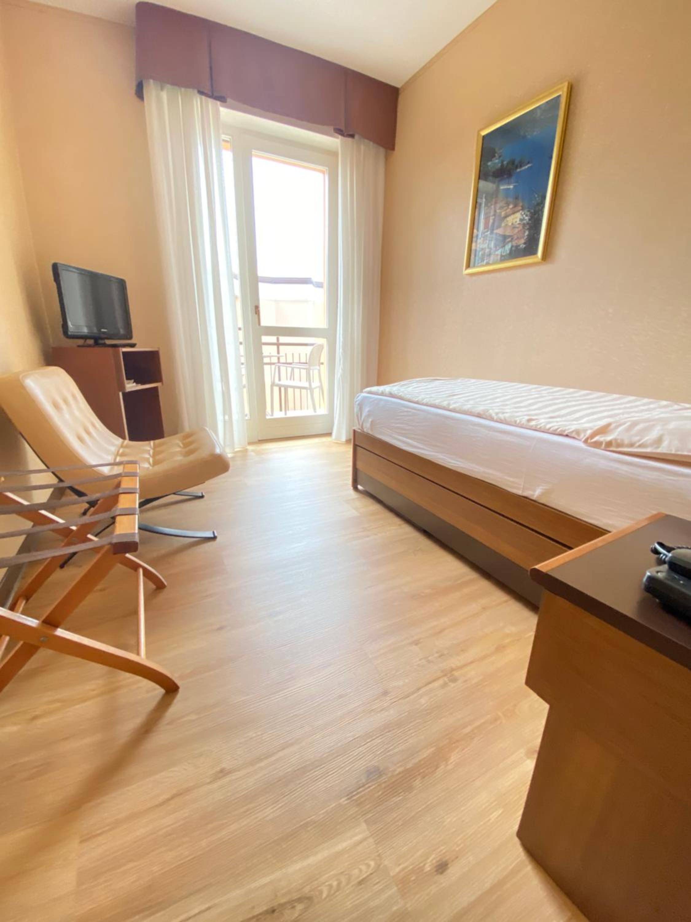 Single Room photo 3