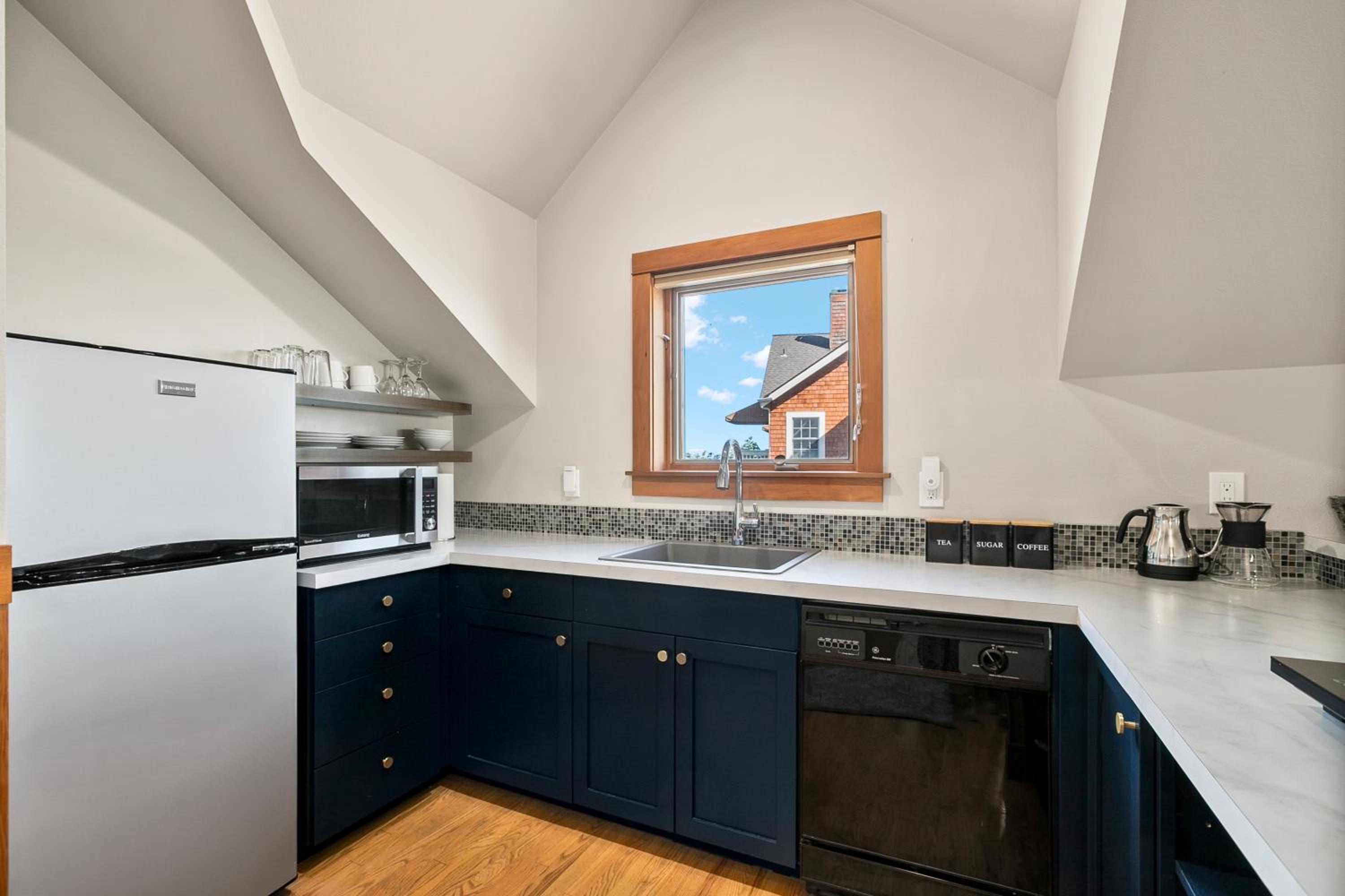 Carriage House  photo 2