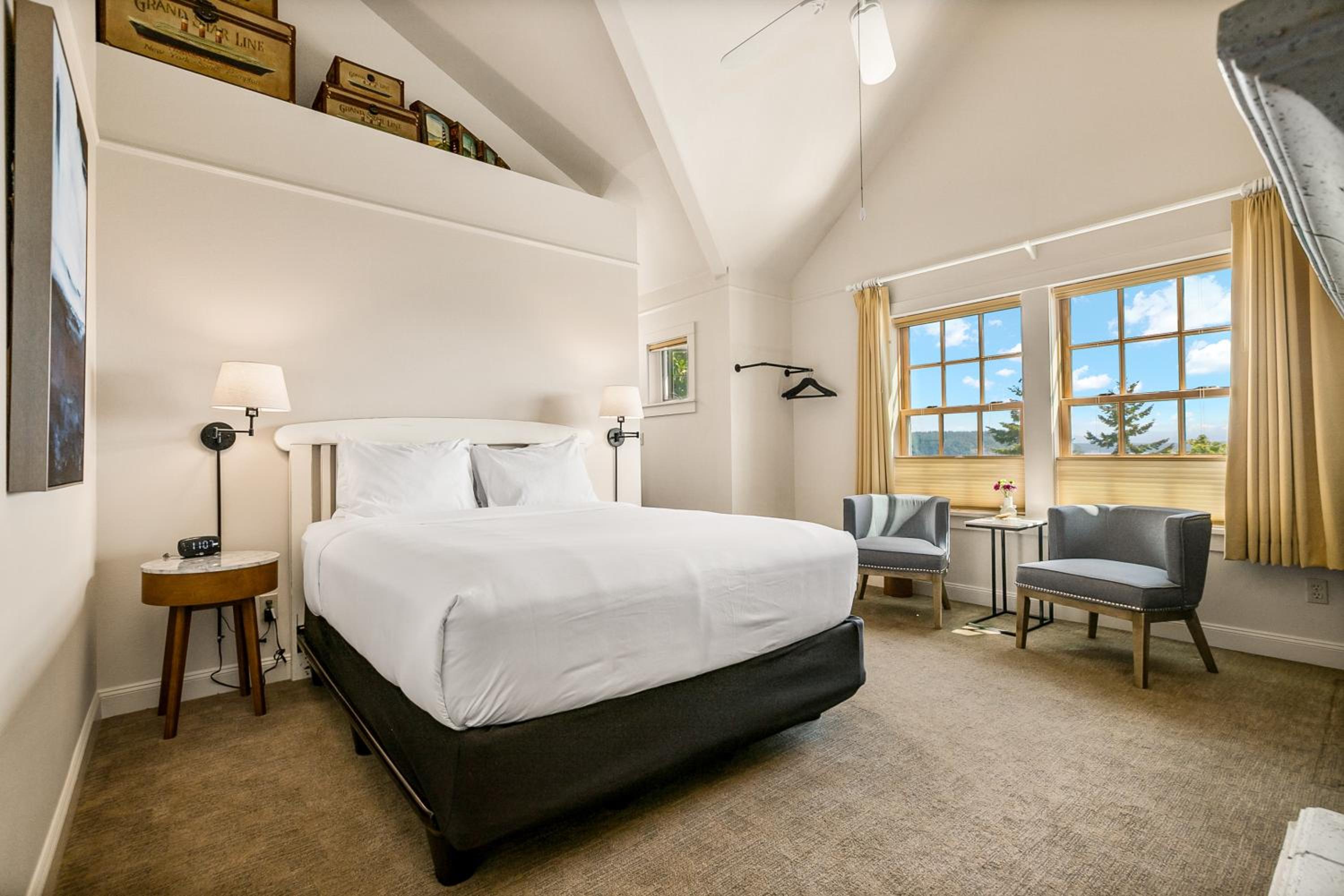 Deluxe Queen Room photo 2