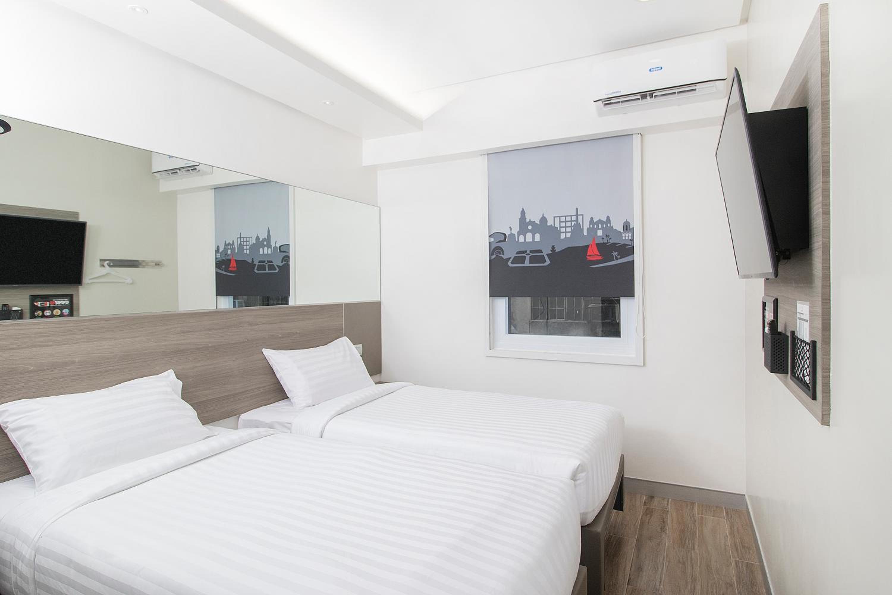 Twin Room - Photo 1