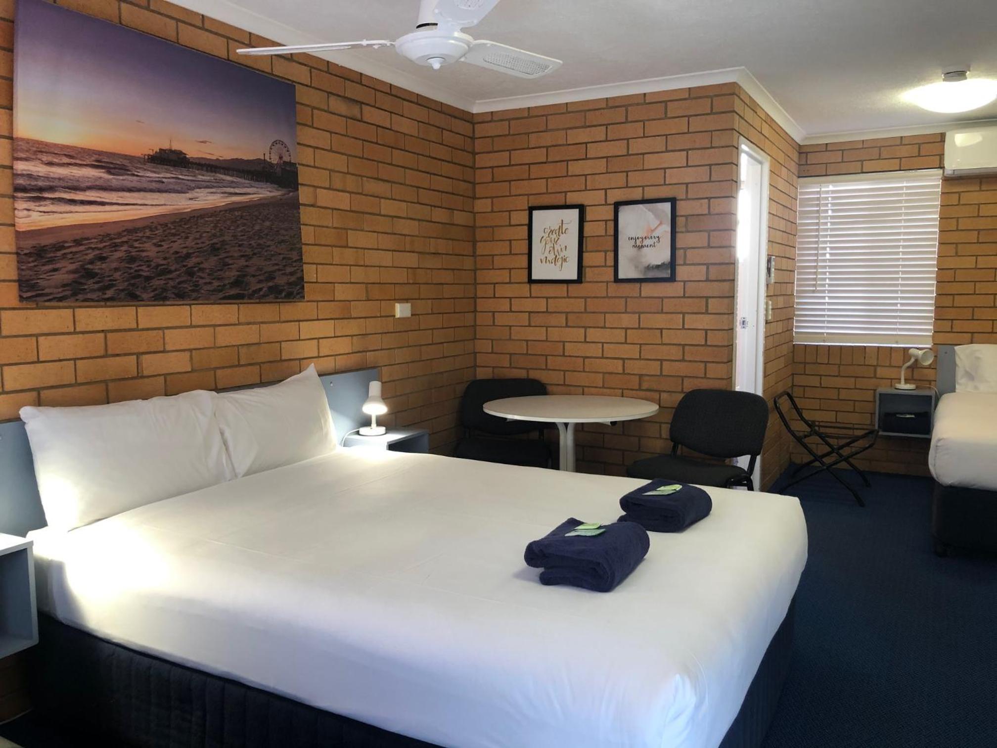 Standard Twin Room photo 2