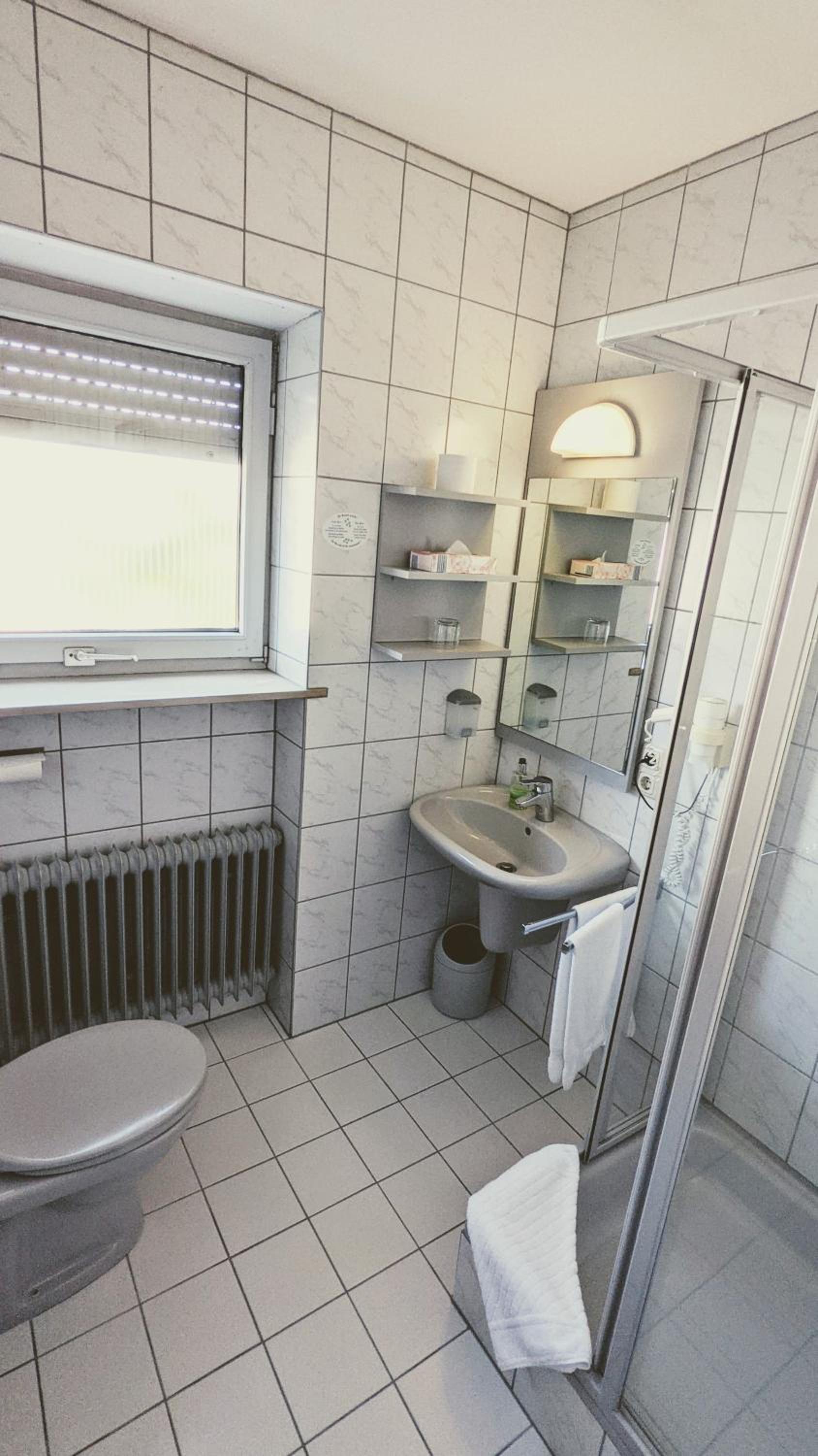 Single Room photo 3