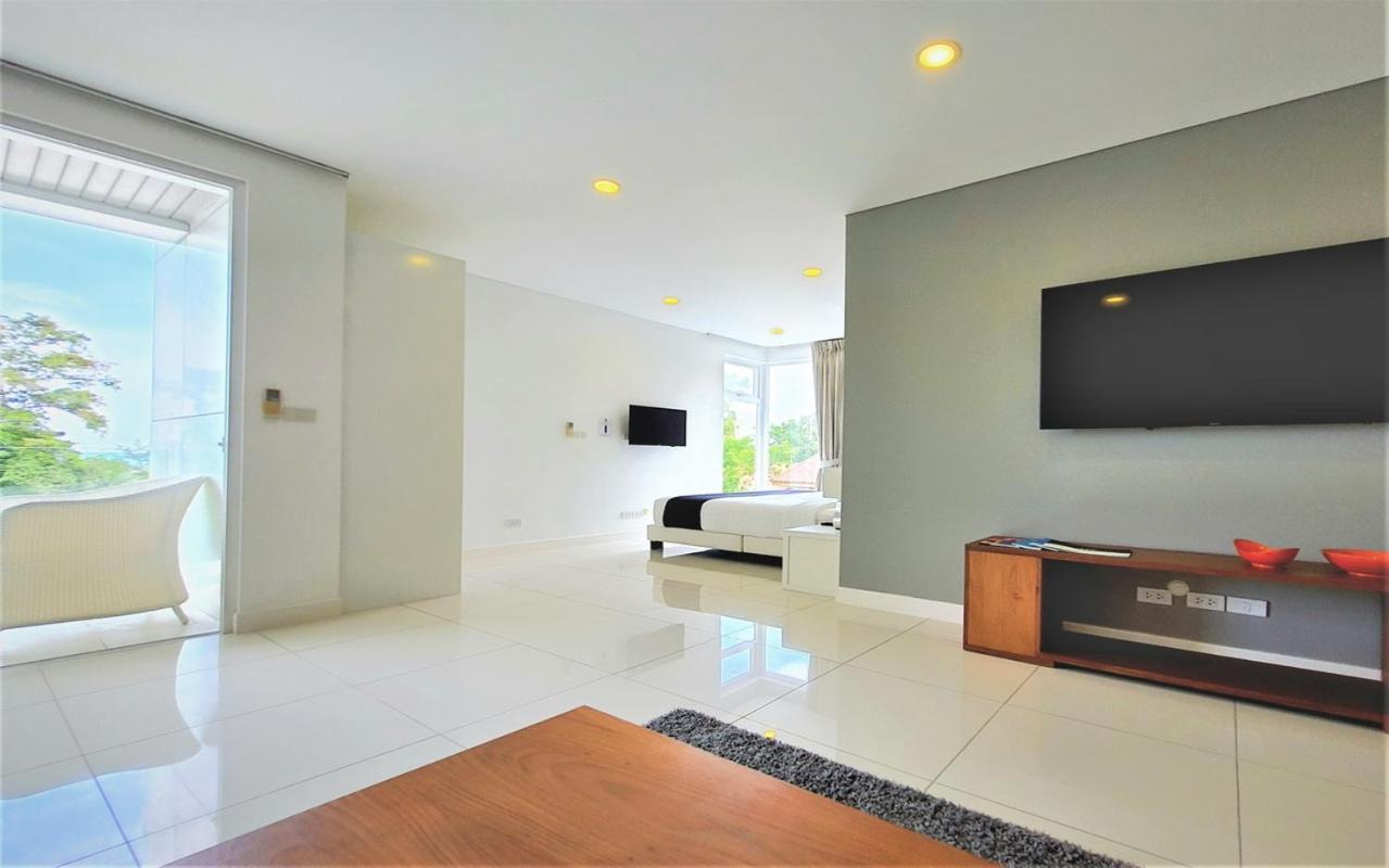 Studio Apartment photo 3
