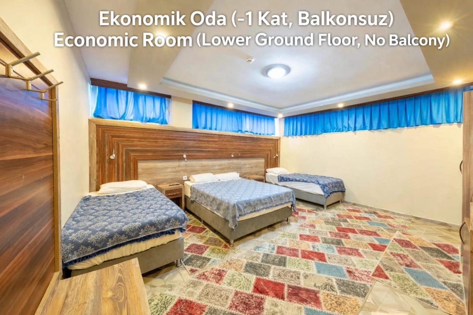 Economy Triple Room photo 1