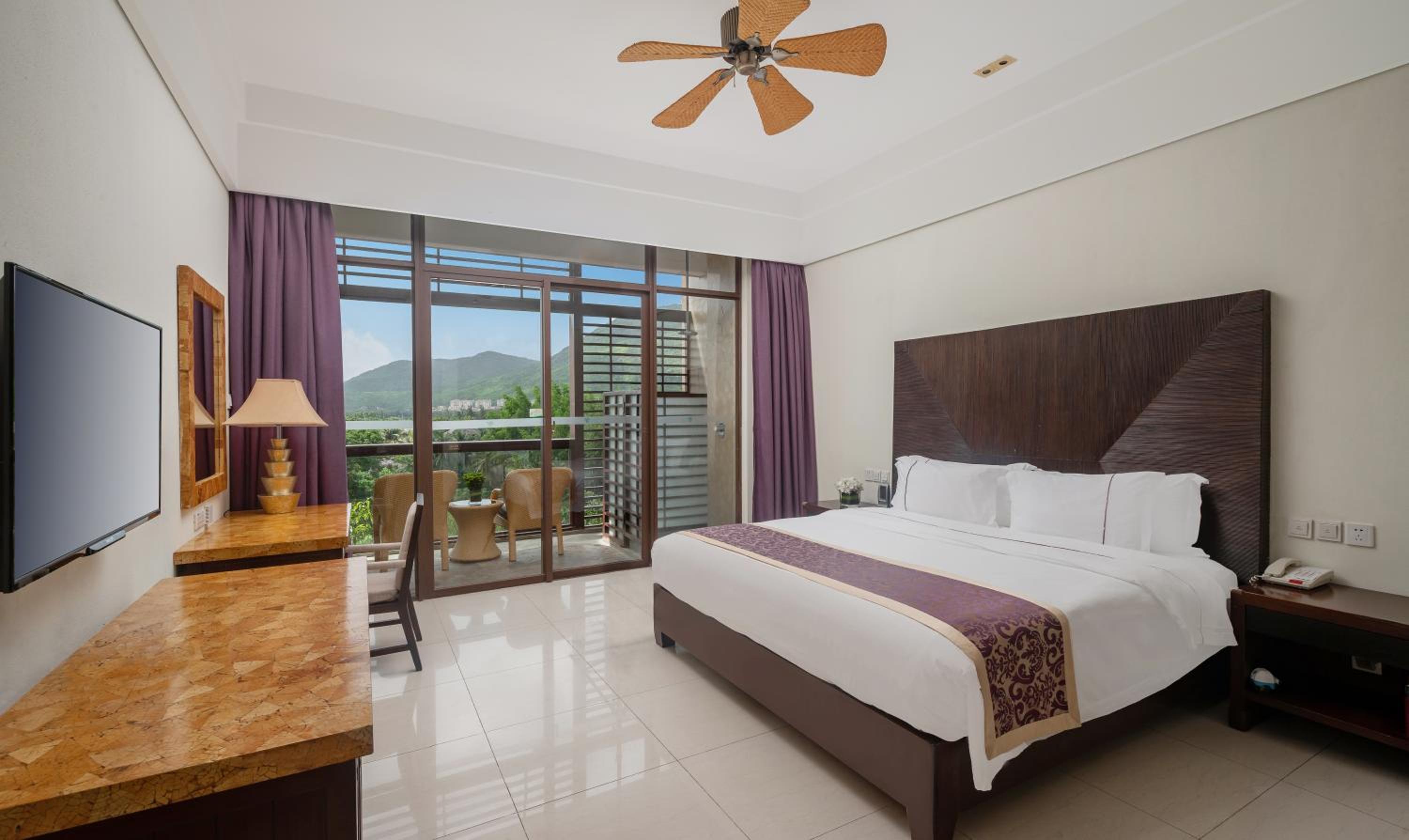 King Room with Garden View - Photo 4