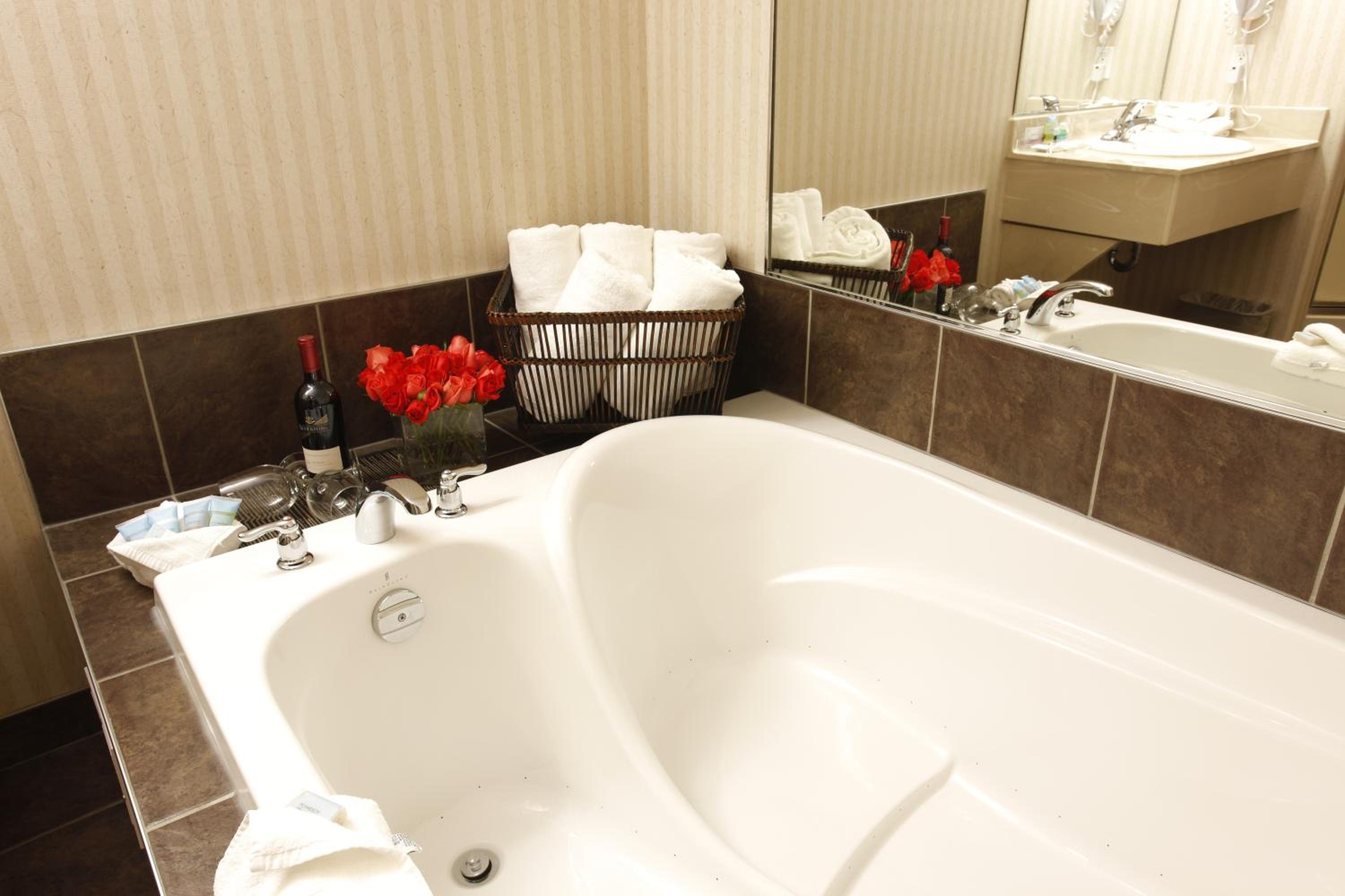 King Suite With Spa Bath