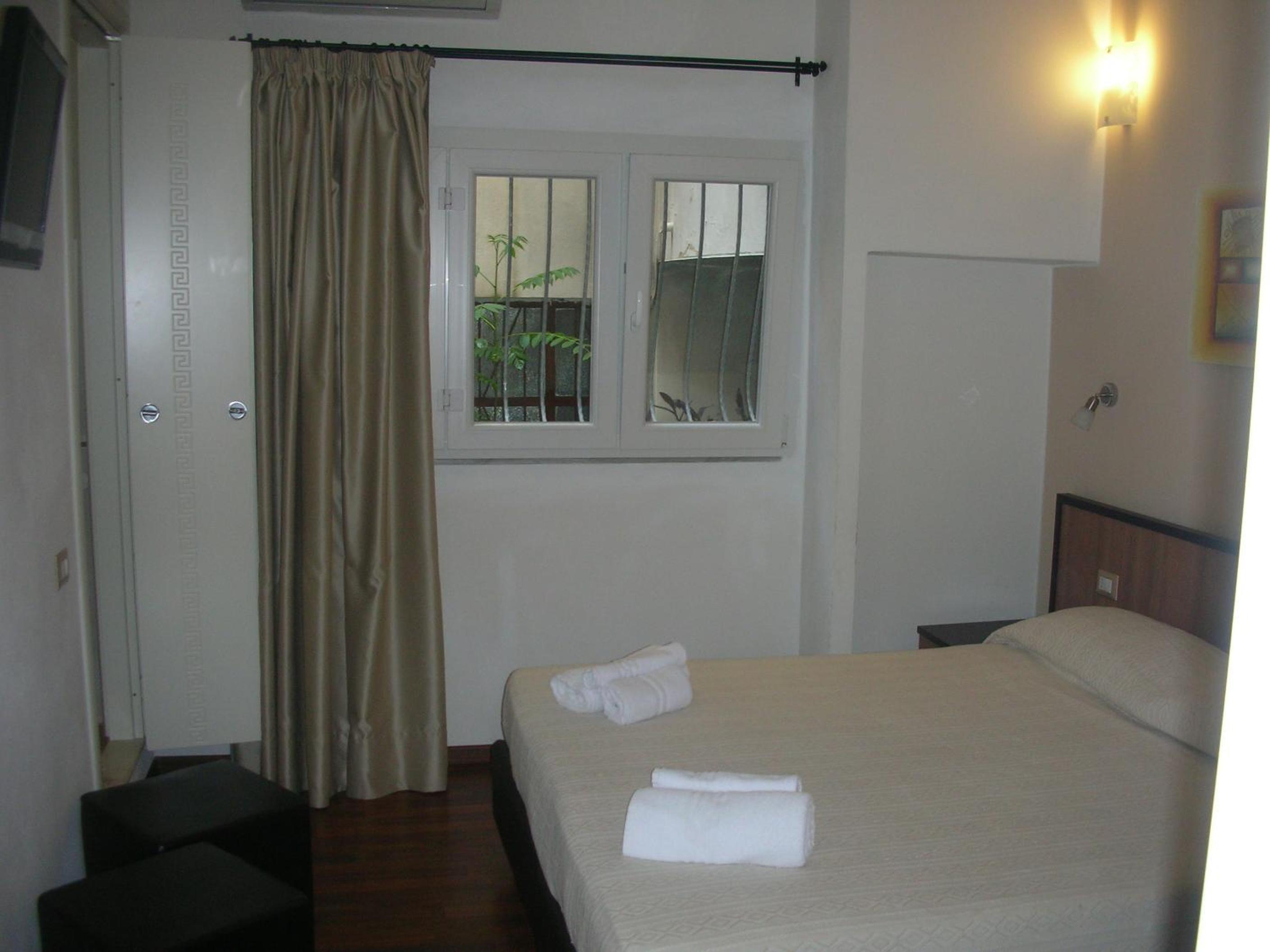 Economy Double or Twin Room - Photo 2