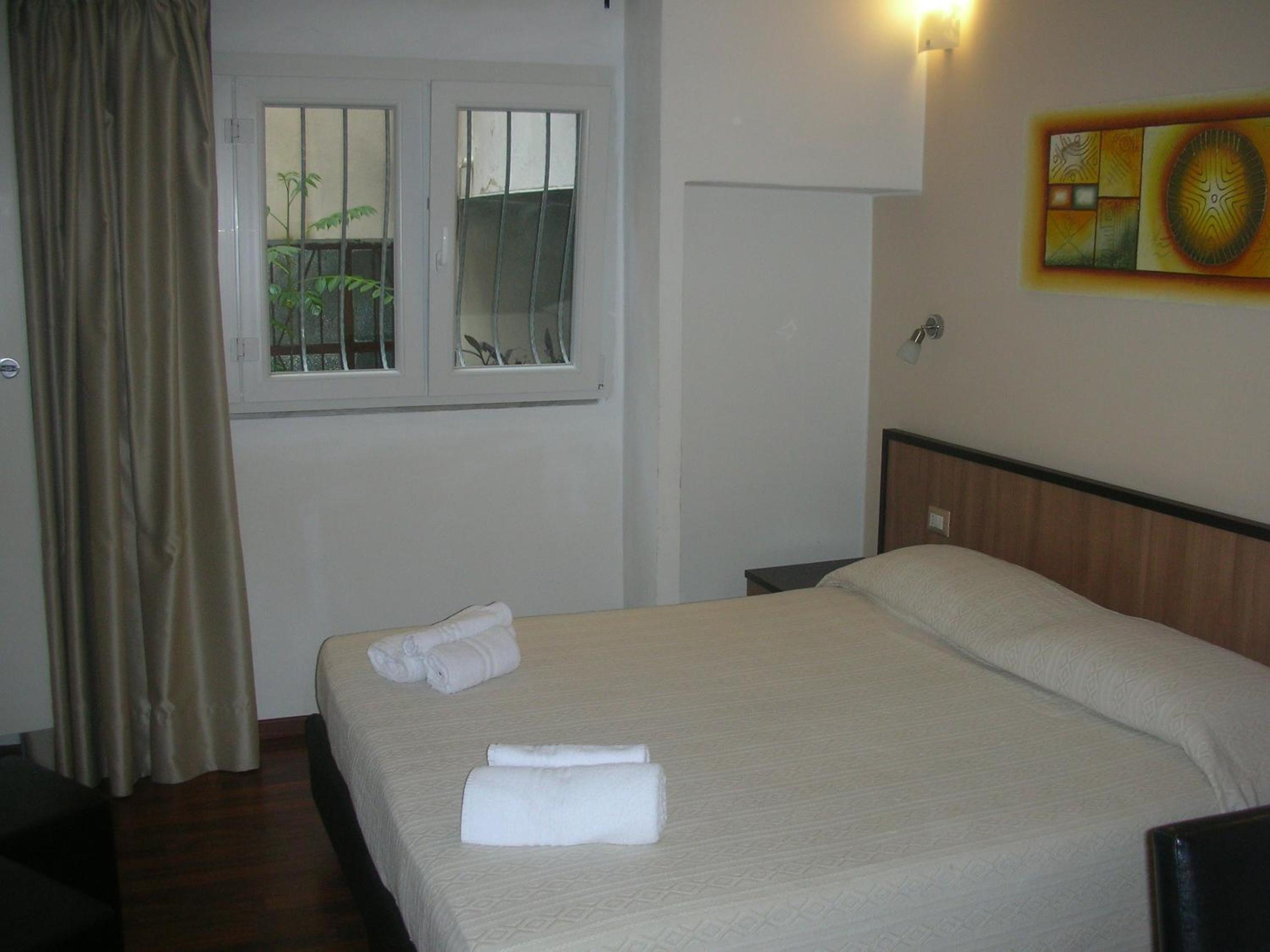 Economy Double or Twin Room - Photo 5