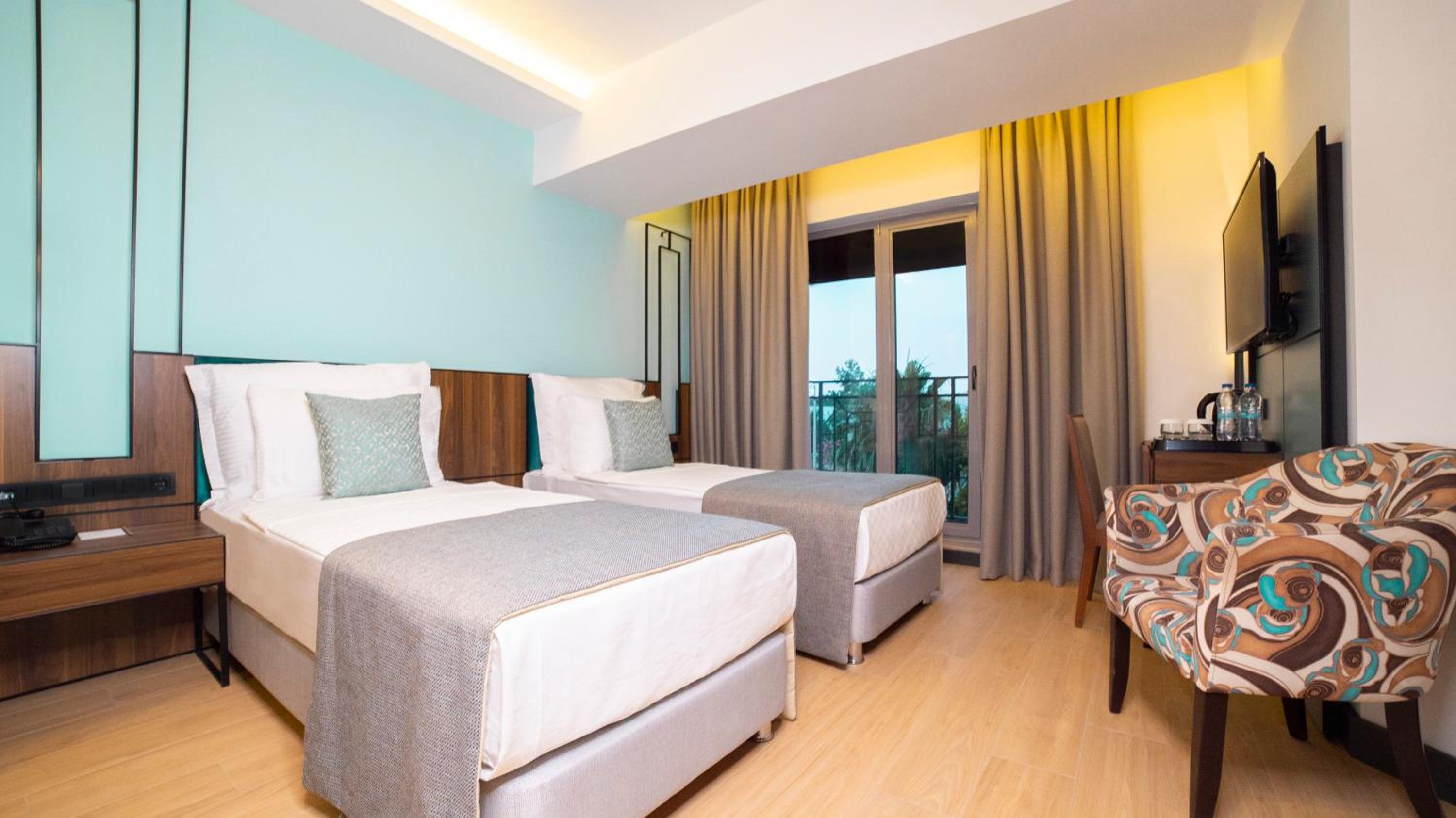 Twin Room with Pool View