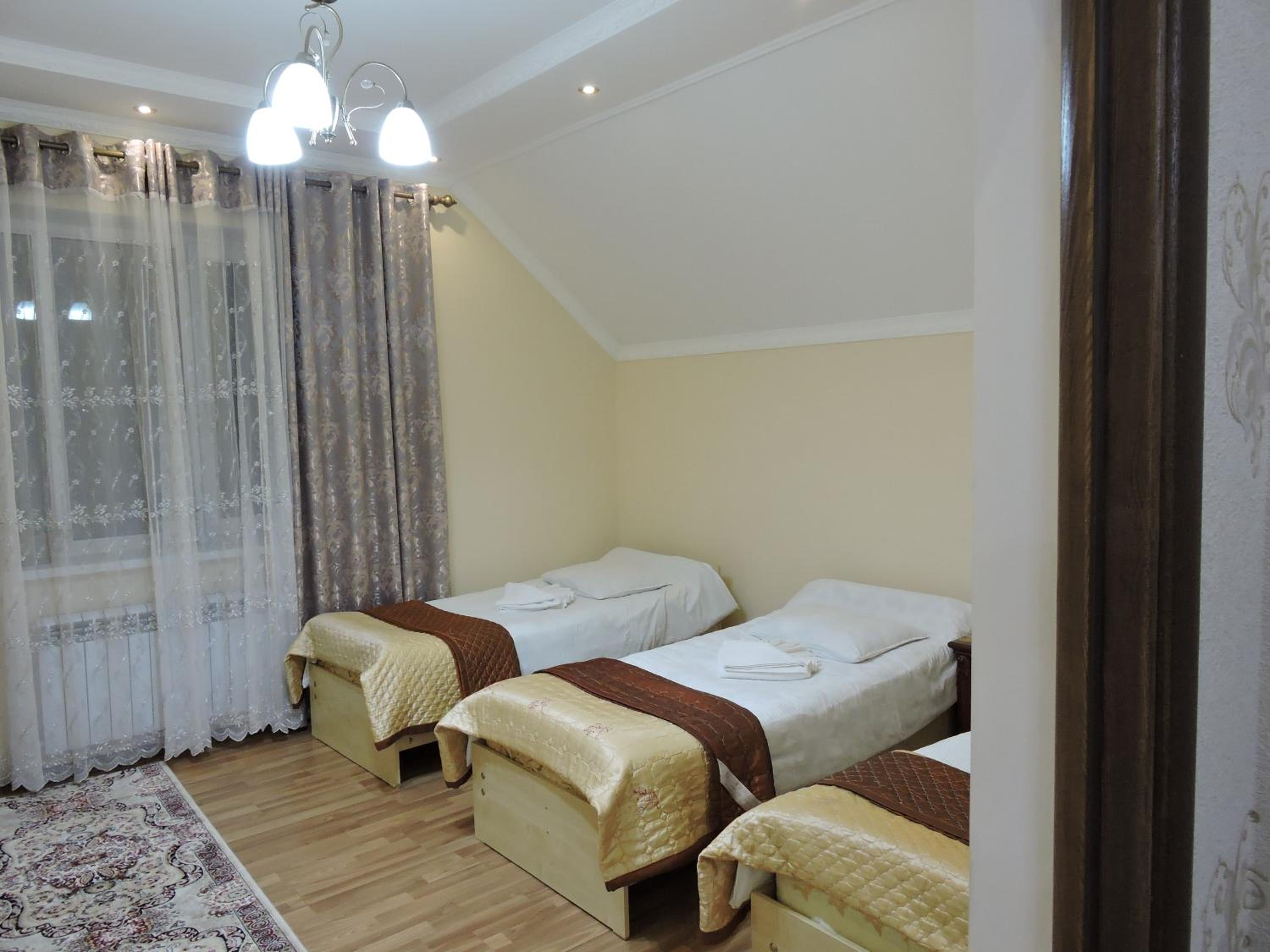 Superior Quadruple Room photo 2
