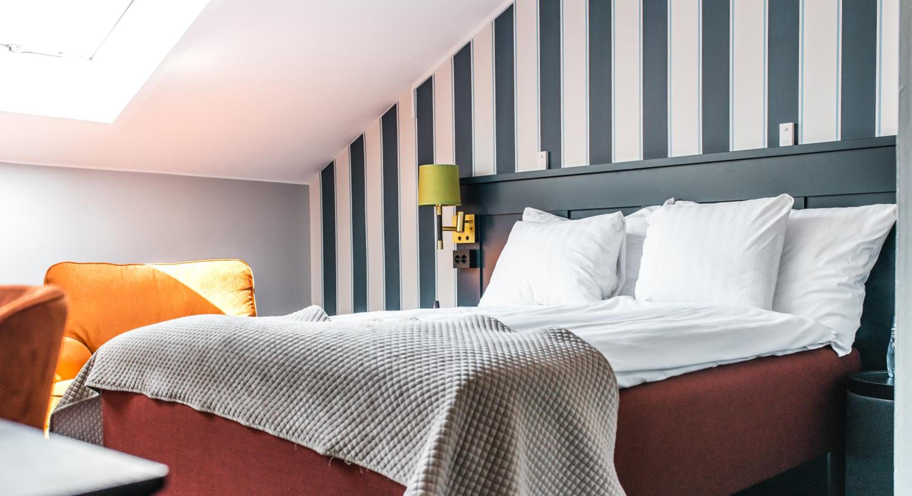 Classic Room (55 in bed)