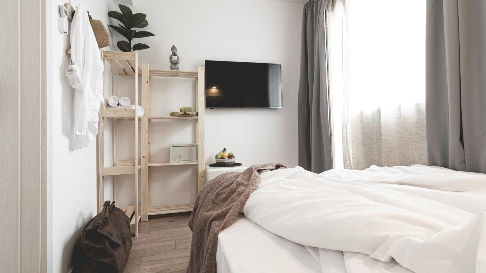 Small Double Room photo 3