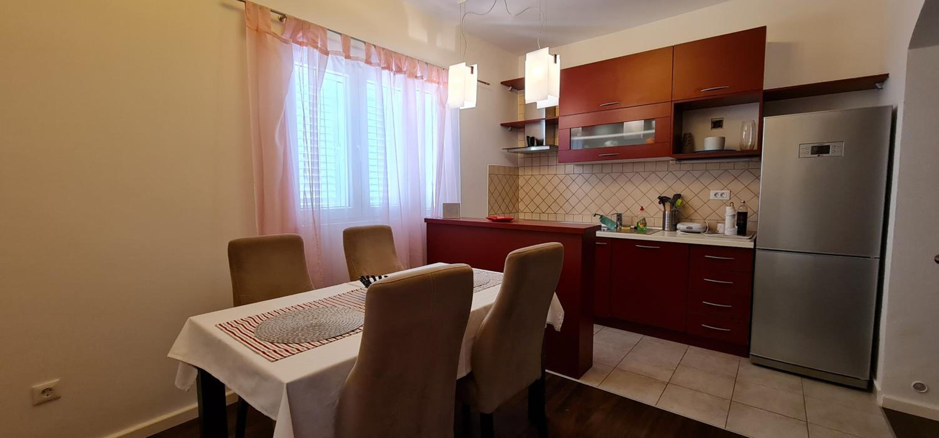Two-Bedroom Apartment - Photo 2