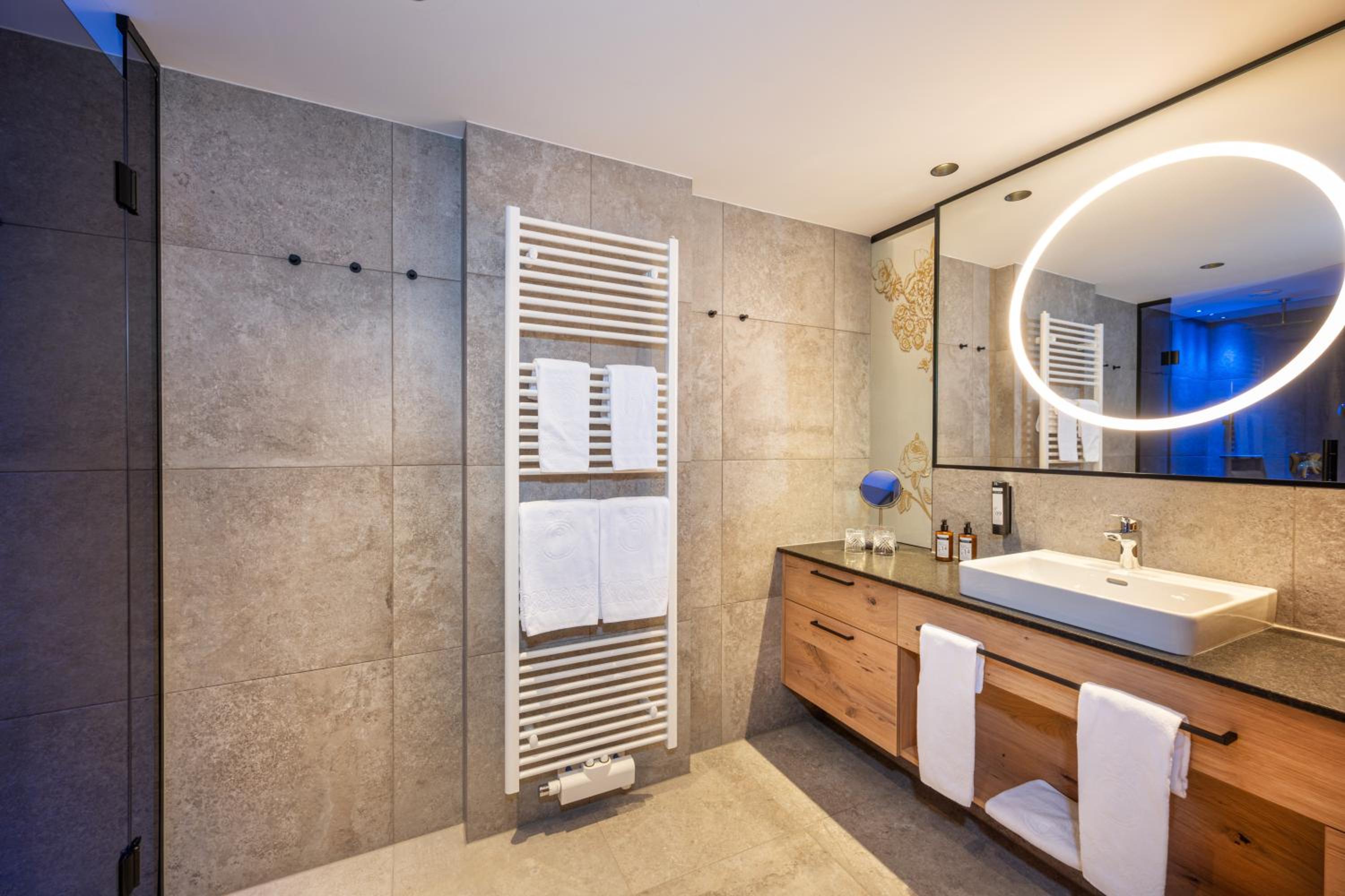 Comfort Suite - Photo 2