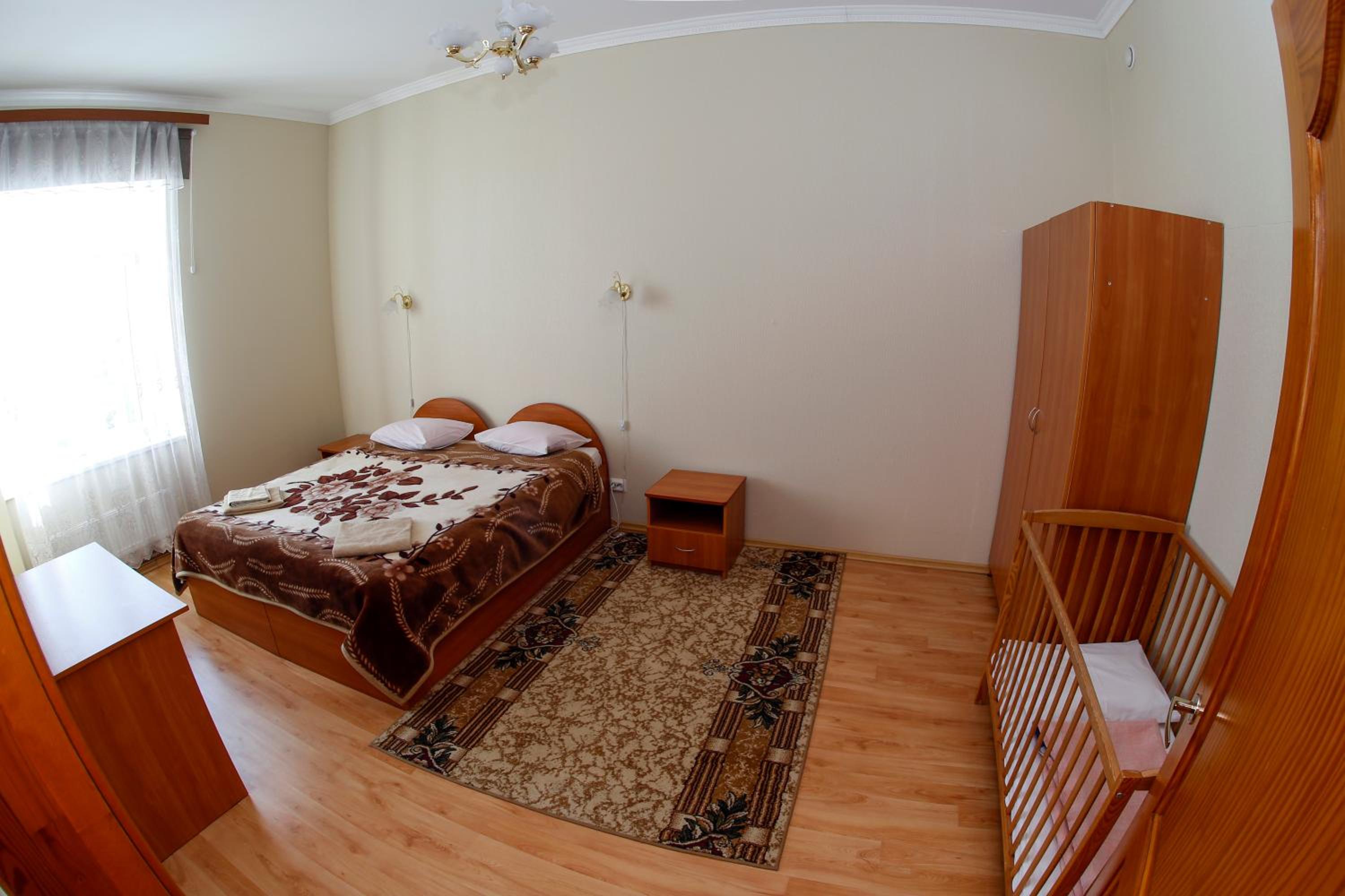 Family Room photo 2