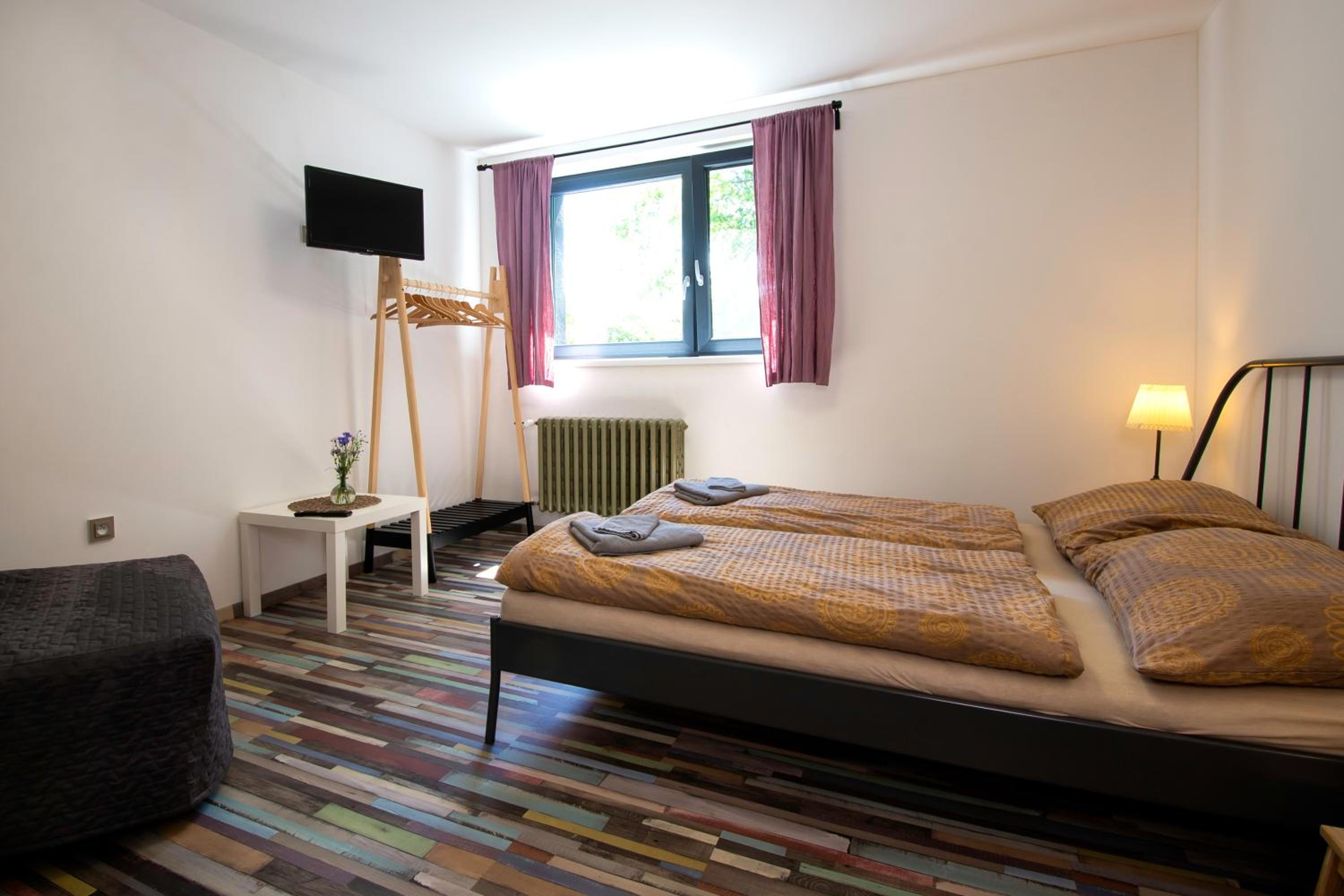 Double Room with Private Bathroom 4 - Photo 1