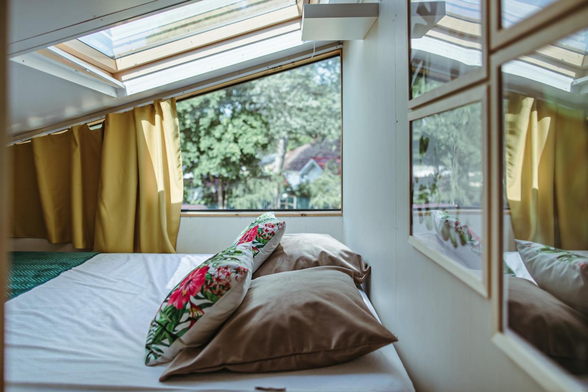 One-Bedroom Cottage in the trees