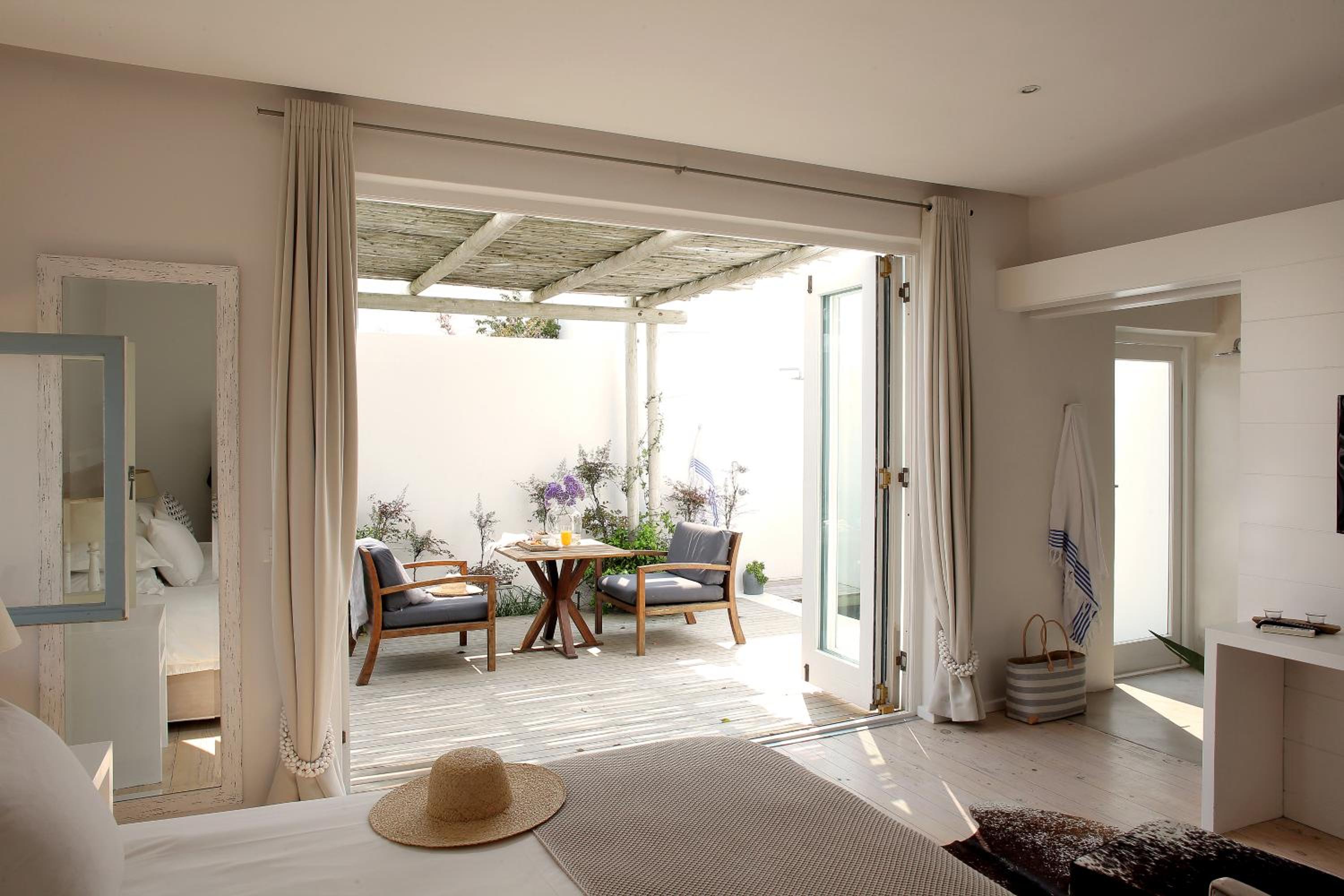 Courtyard Double Room - no view
