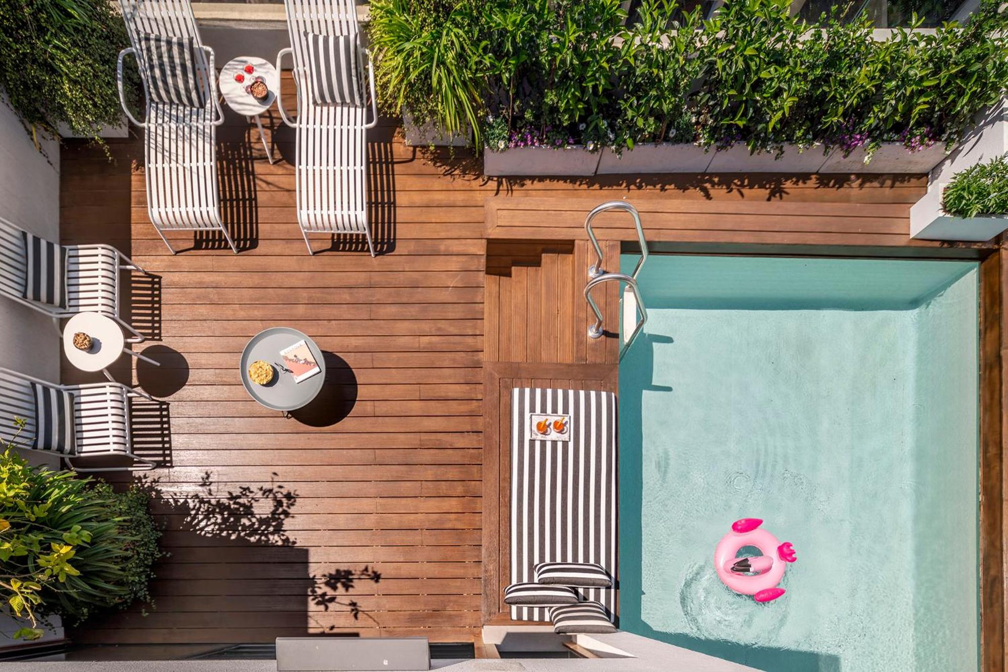 Duplex Penthouse Apartment with Pool