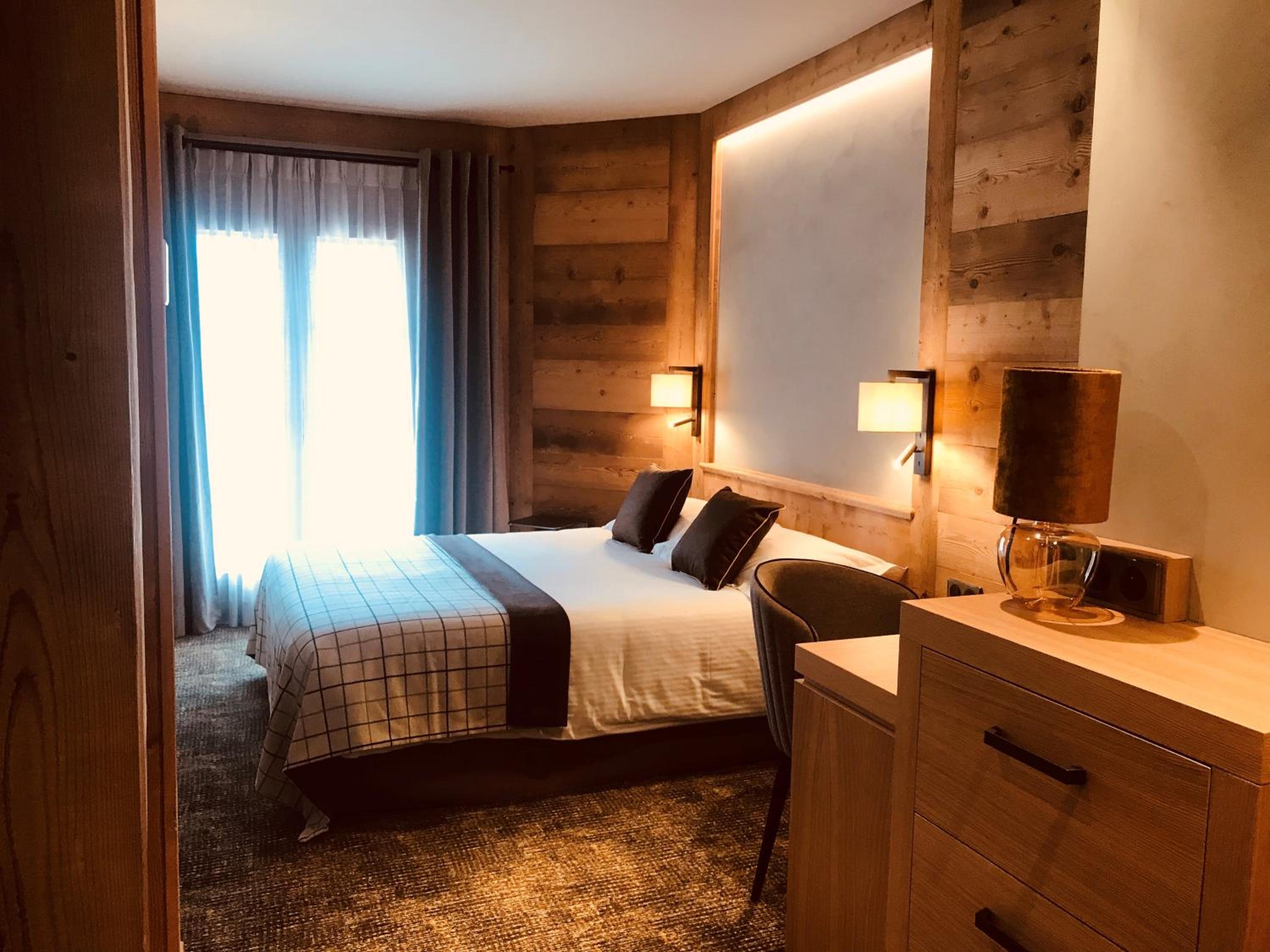 Double or Twin Room photo 3