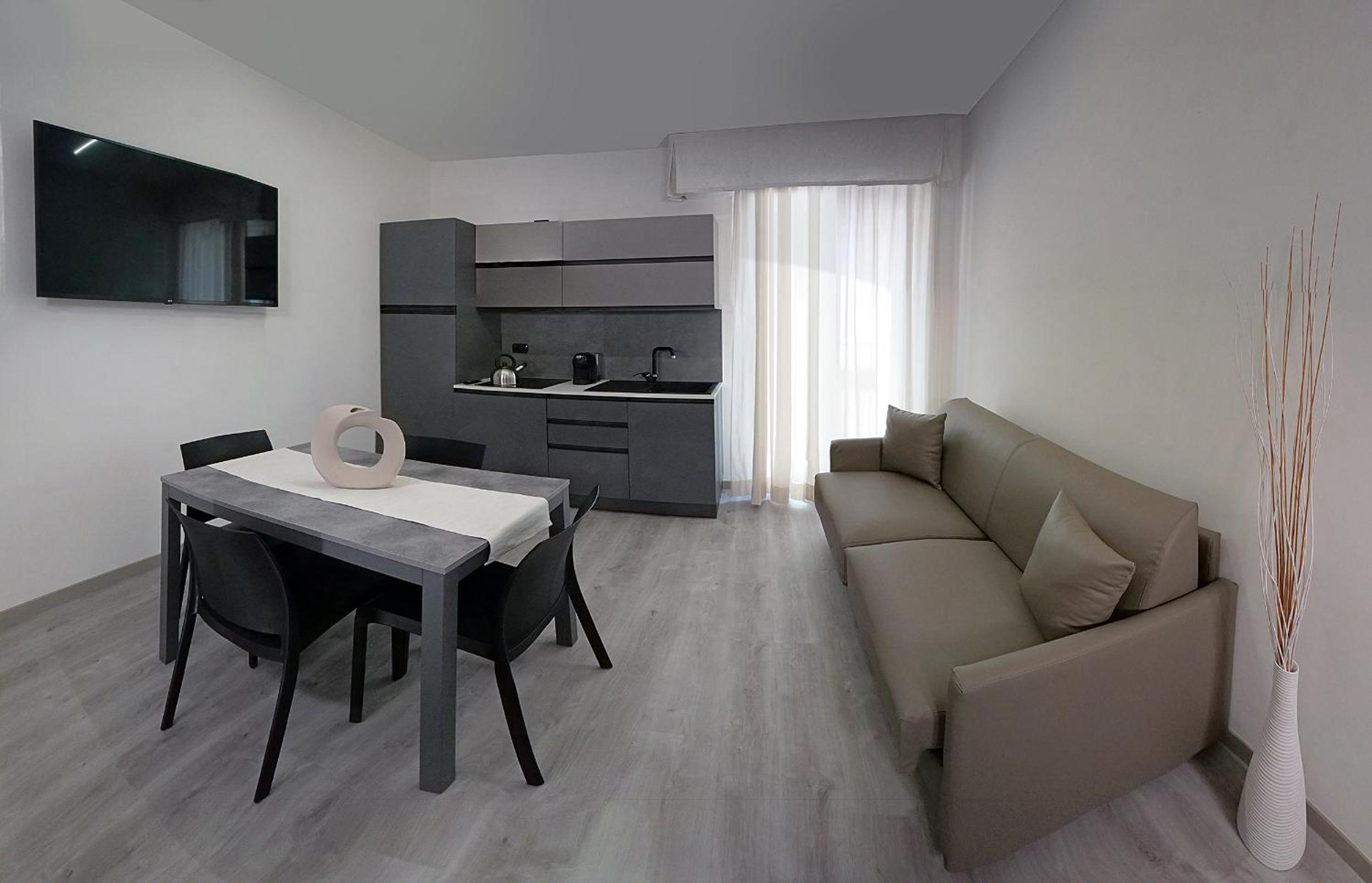One-Bedroom Apartment