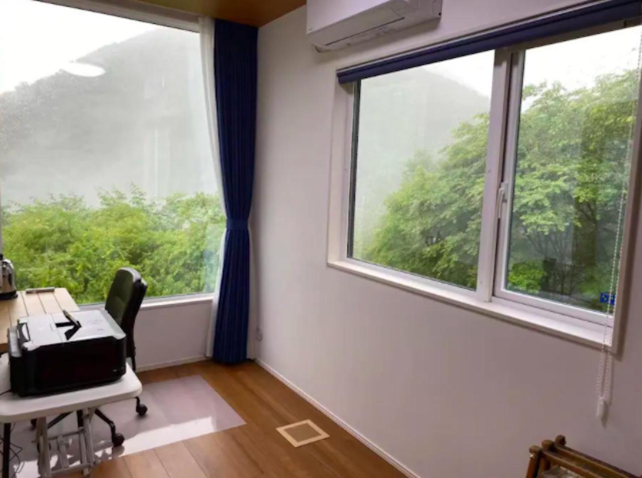 Three-Bedroom House - Photo 7