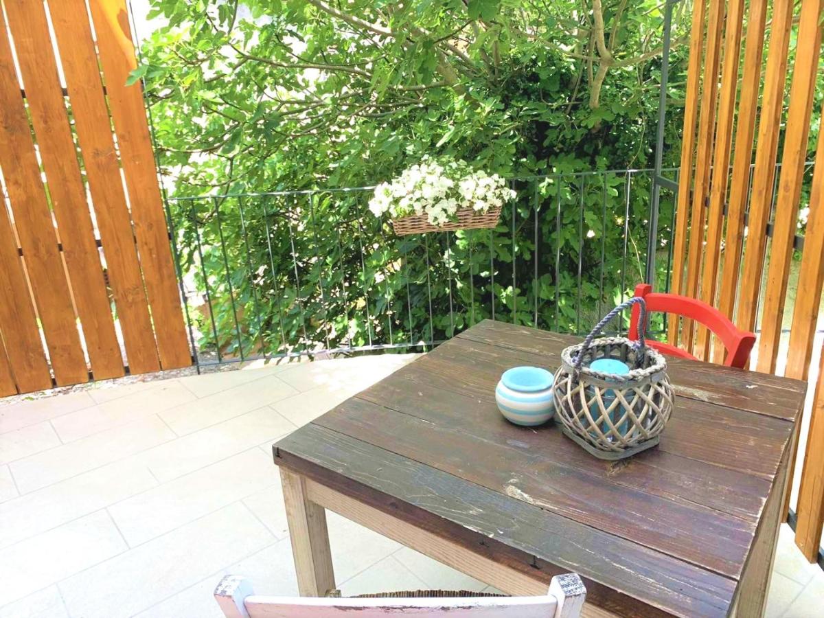 Deluxe Double Room with Balcony - Photo 2
