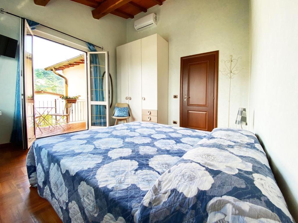 Double Room with Private External Bathroom - Photo 1
