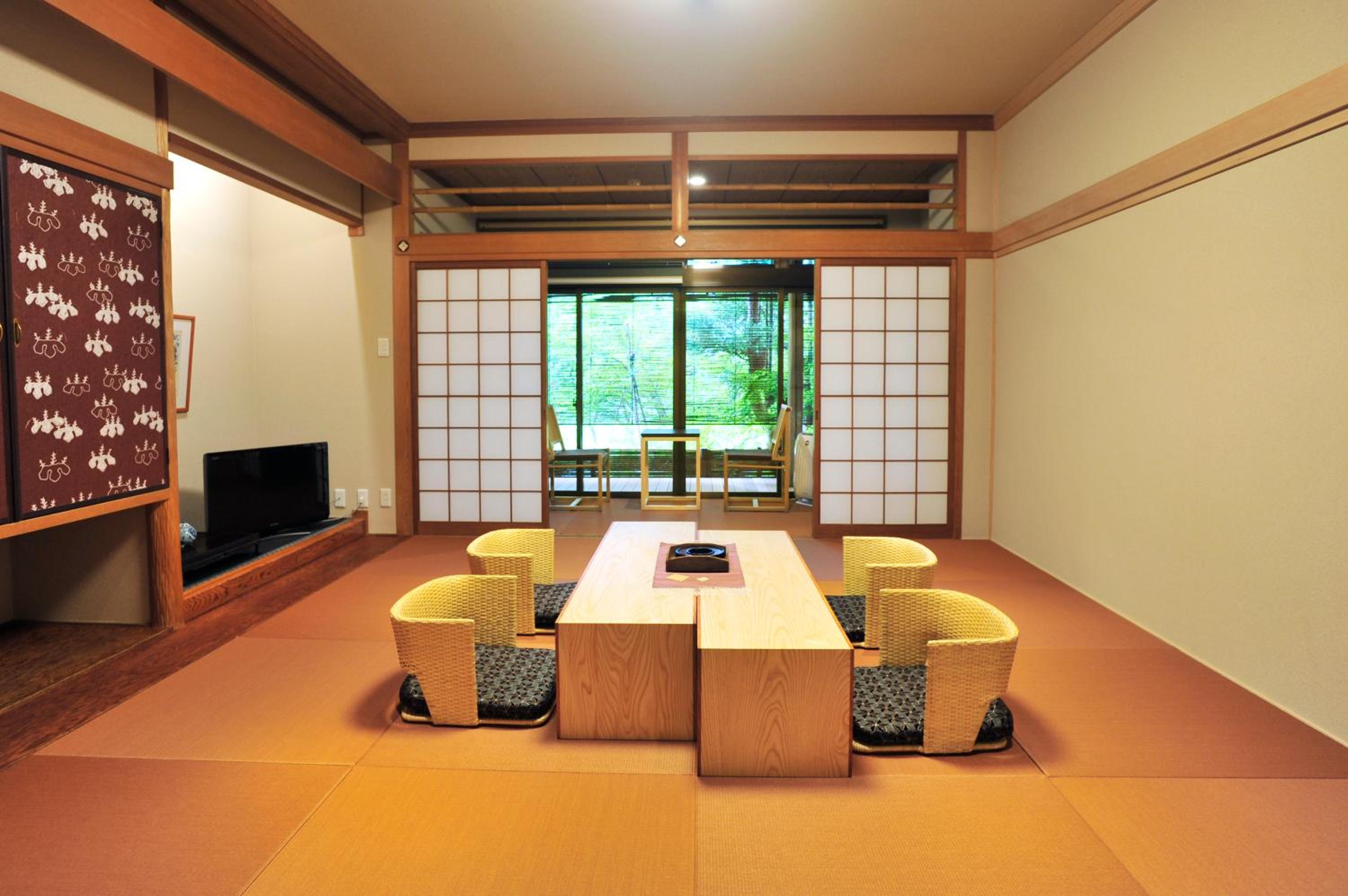 Japanese-Style Deluxe Room with Open Air Bath - Annex - Photo 3