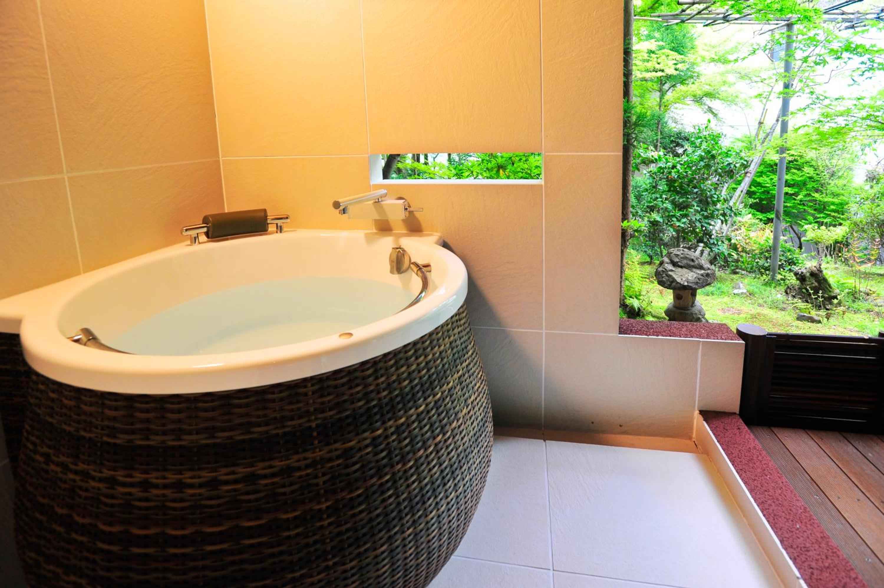 Japanese-Style Deluxe Room with Open Air Bath - Annex - Photo 2
