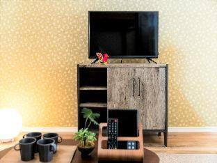 Studio Apartment - No Cleaning for Consecutive Night Stays - Photo 8