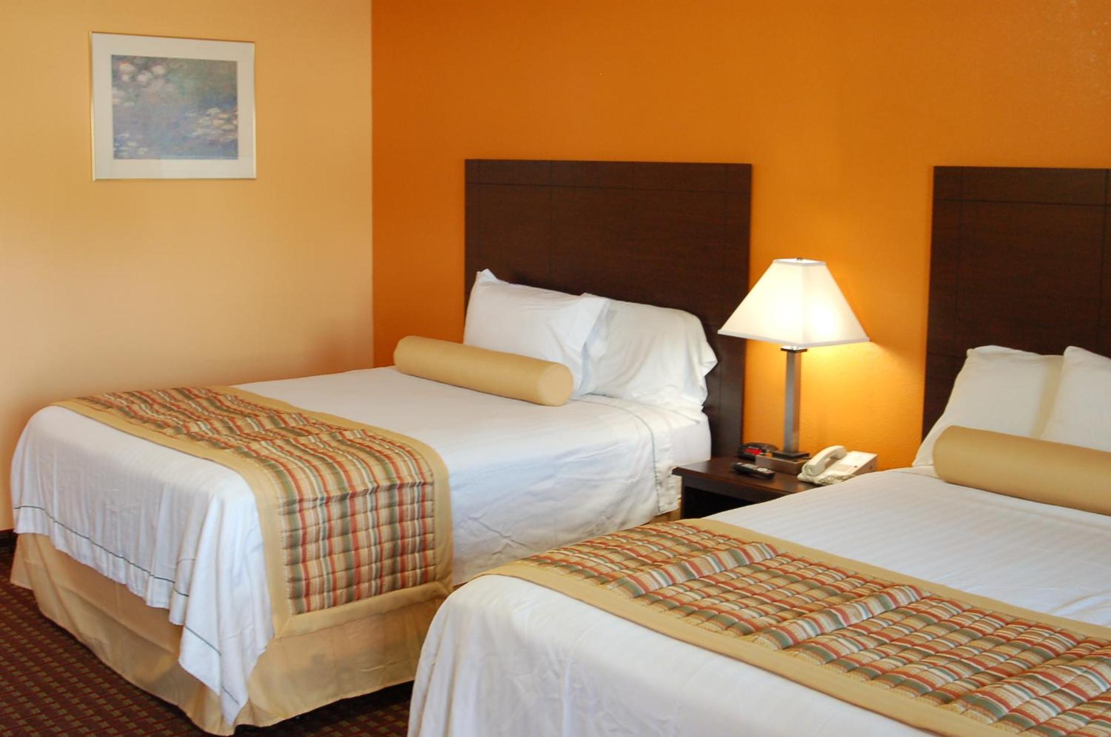 Double Room with Two Double Beds - Non-Smoking - Photo 3