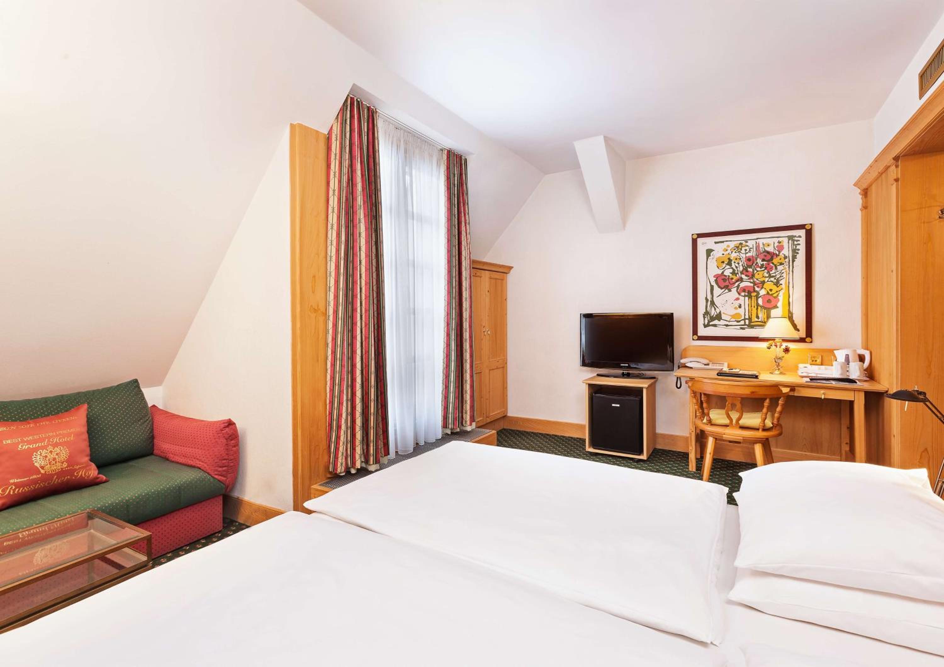 Comfort Queen Room photo 3
