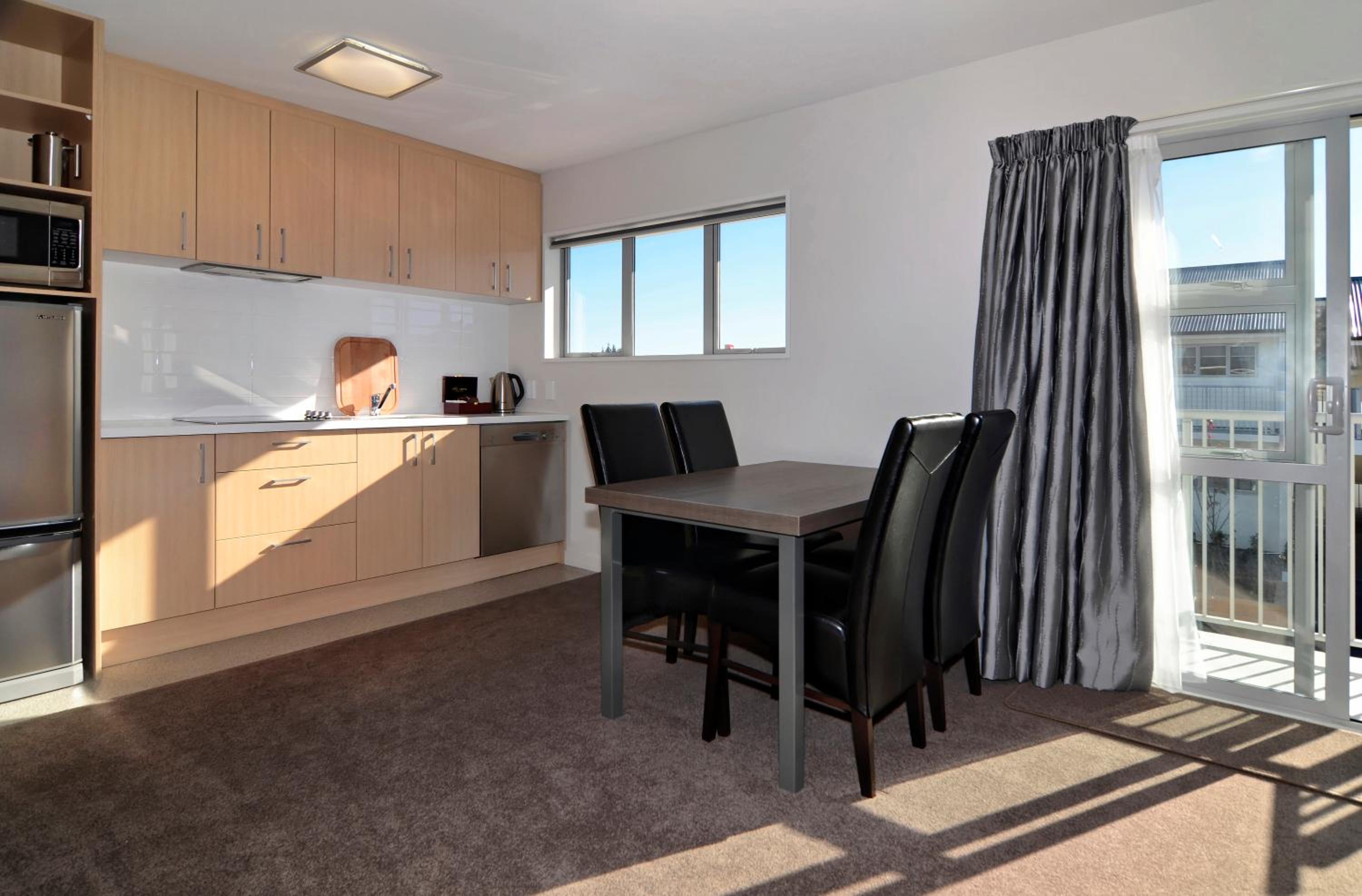 Superior One-Bedroom Apartment photo 3