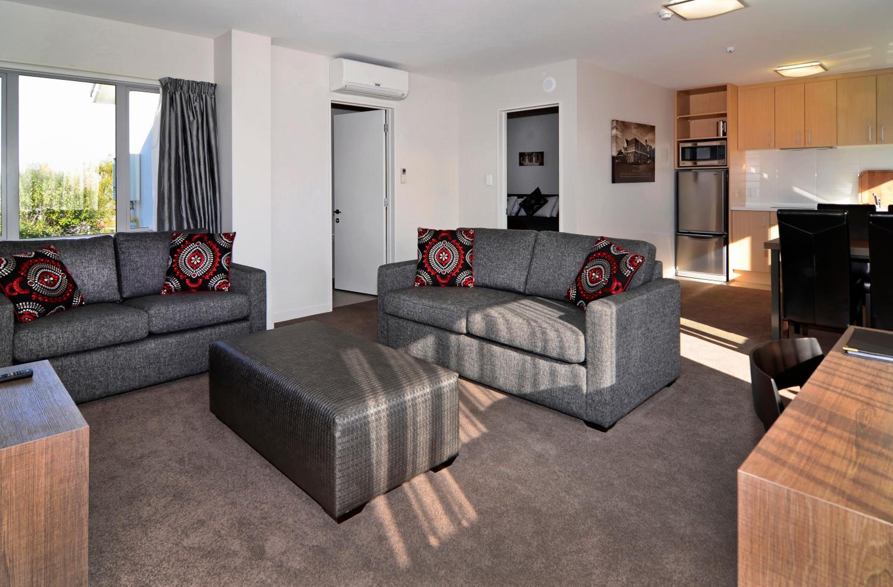 One-Bedroom Apartment photo 3