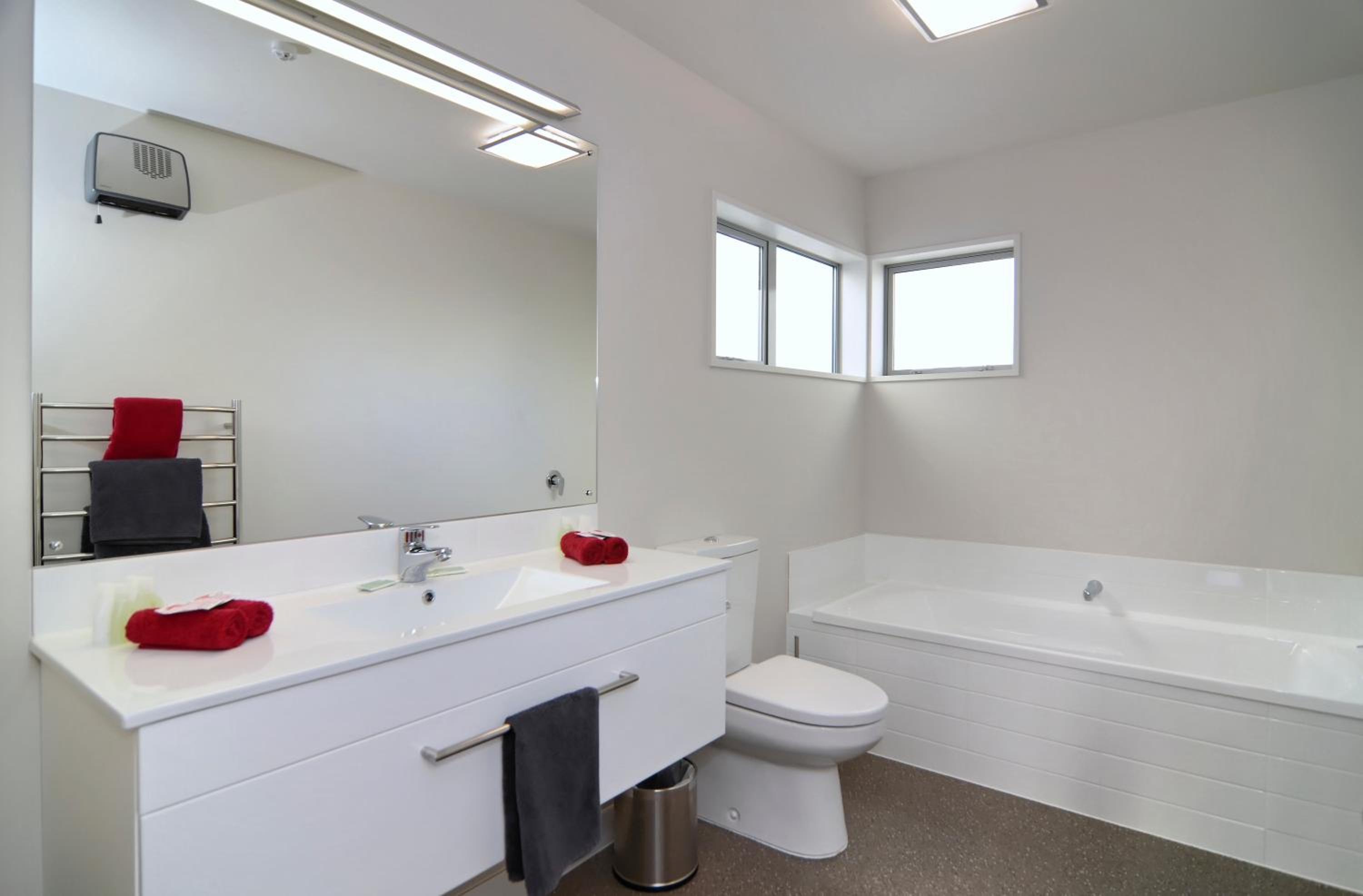 Superior Two-Bedroom Apartment photo 3