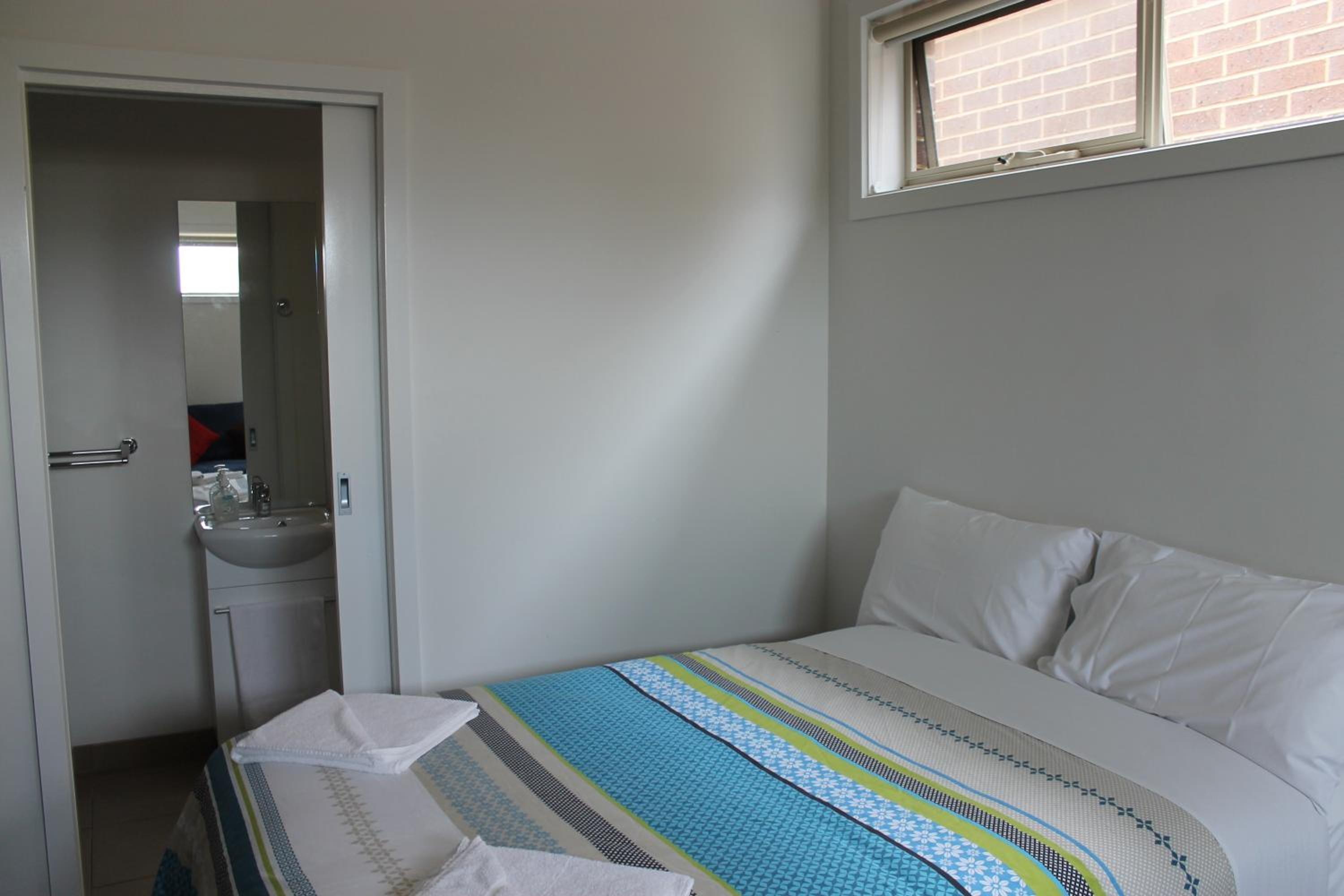 Studio Apartment with One Double Bed photo 3