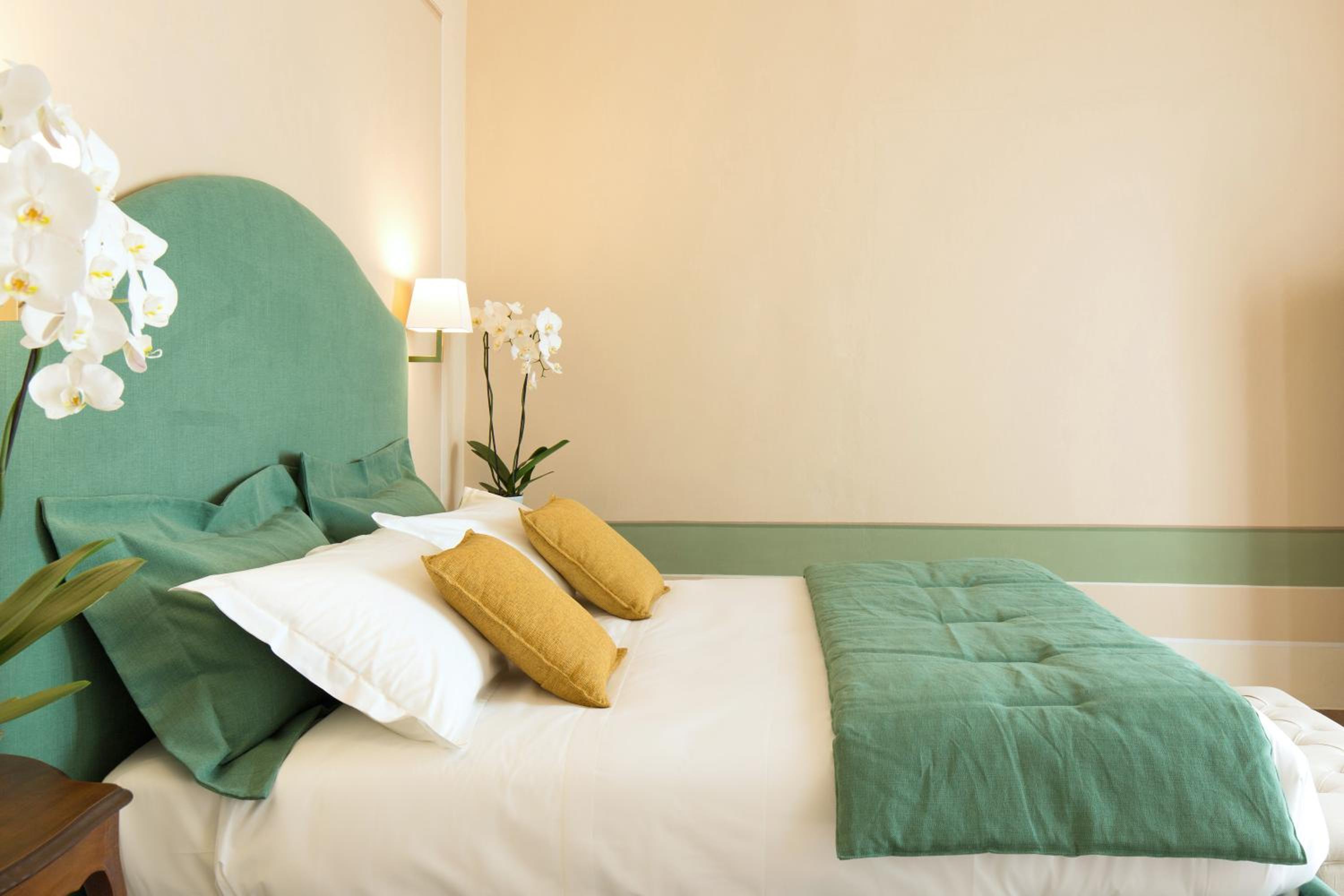 Deluxe Double or Twin Room with Balcony photo 1