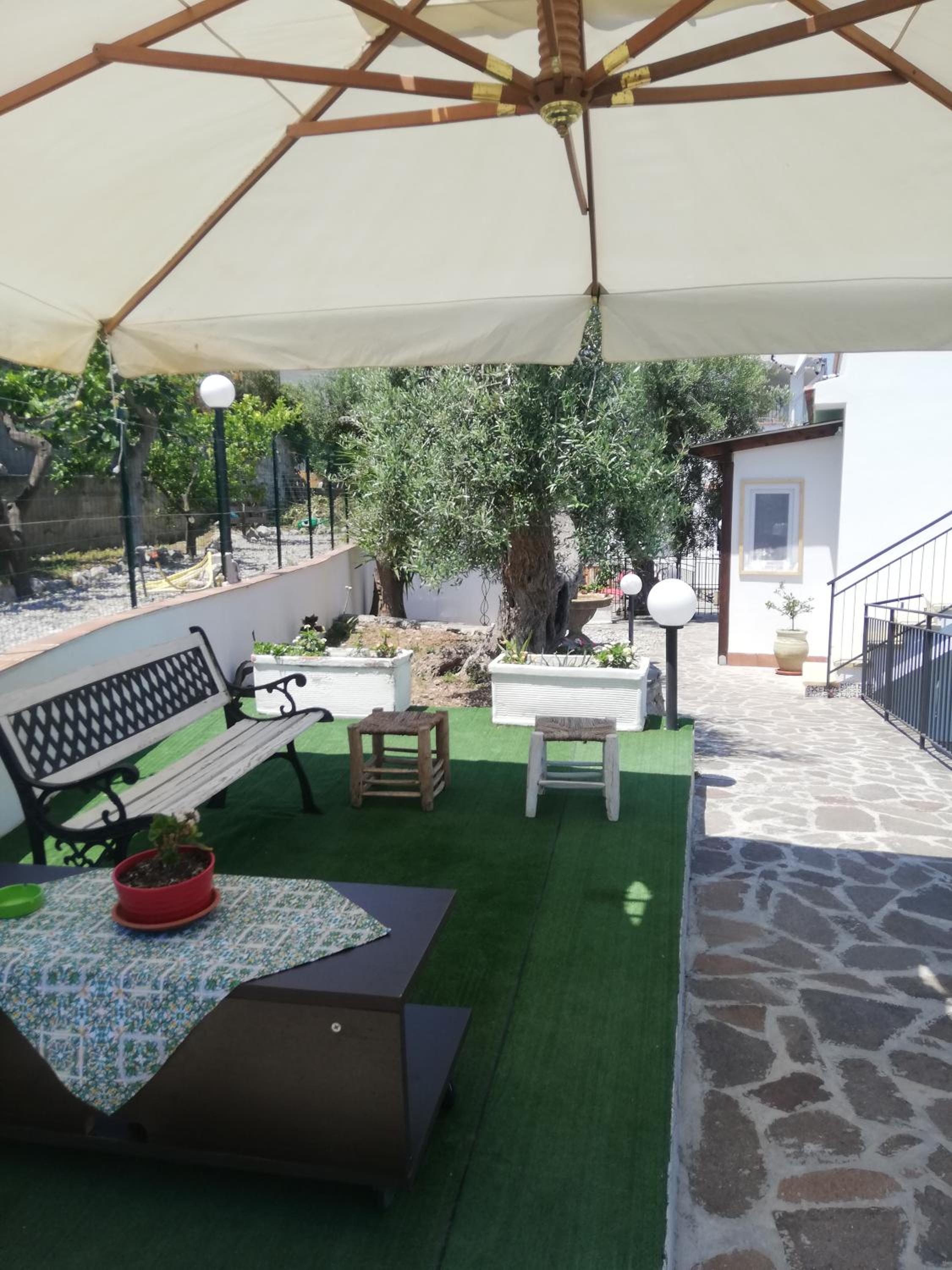 Deluxe Double or Twin Room with Sea View photo 3