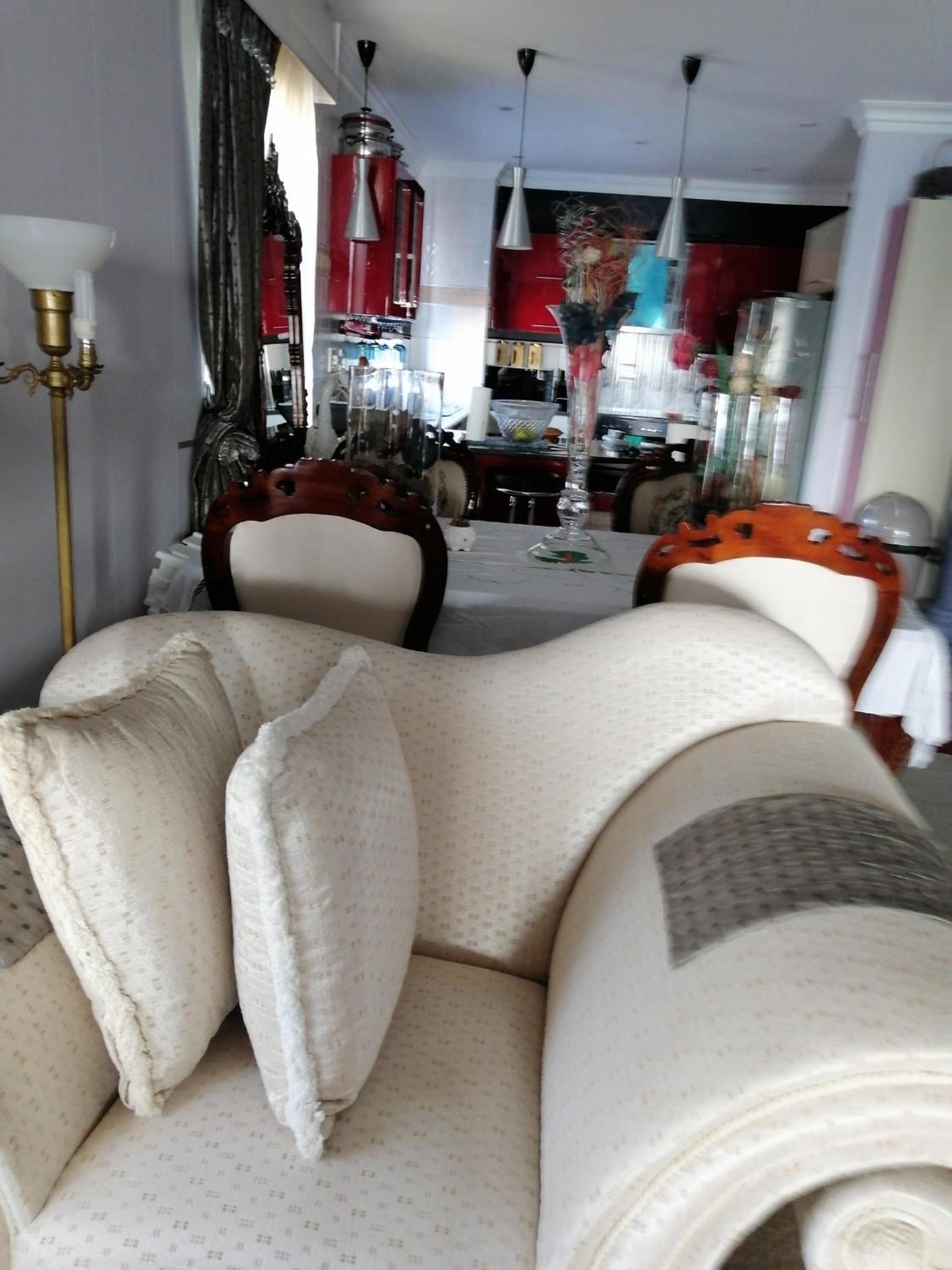 Three-Bedroom Apartment photo 2
