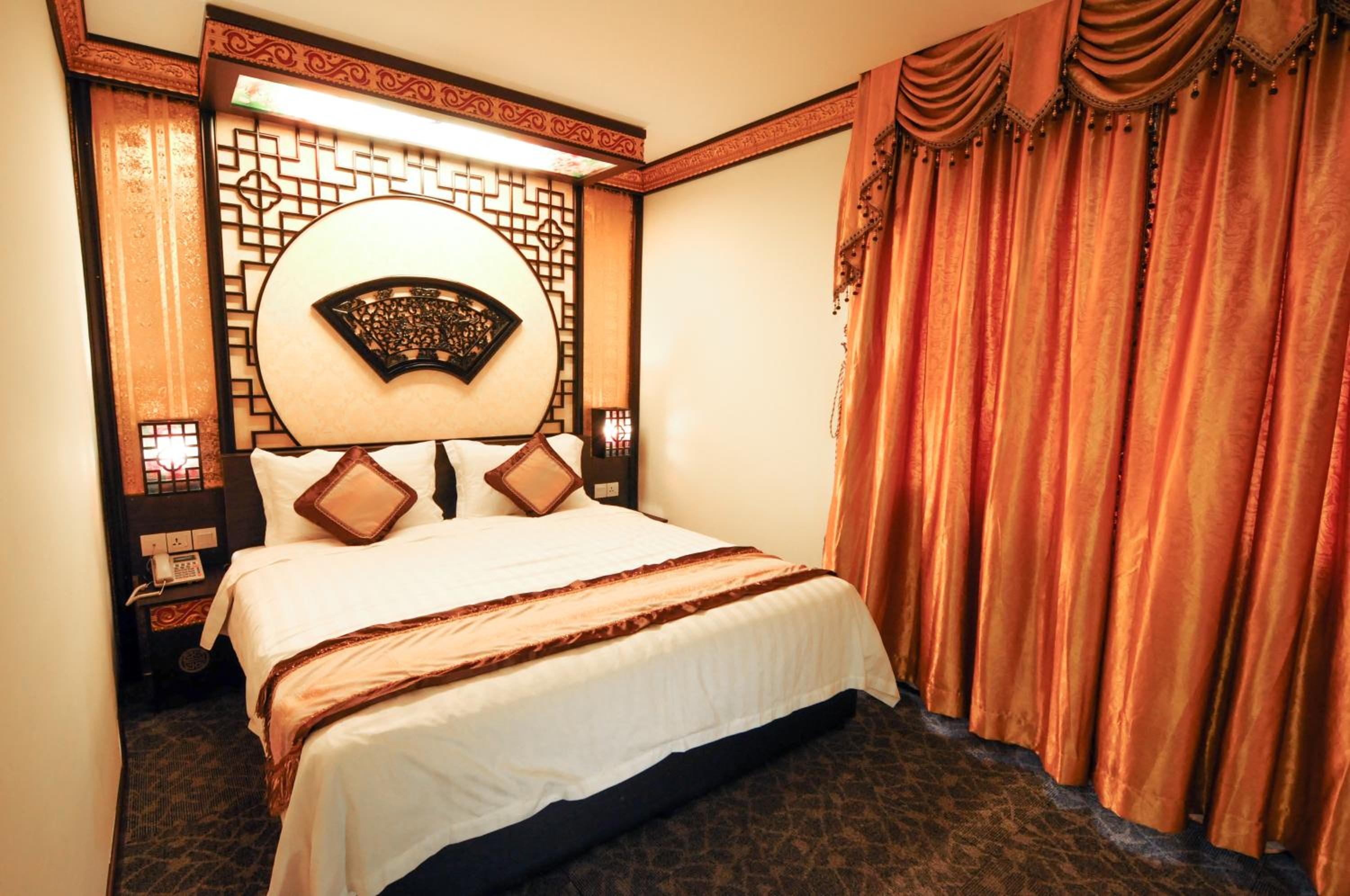 VIP Suite (Chinese Style) - Photo 1