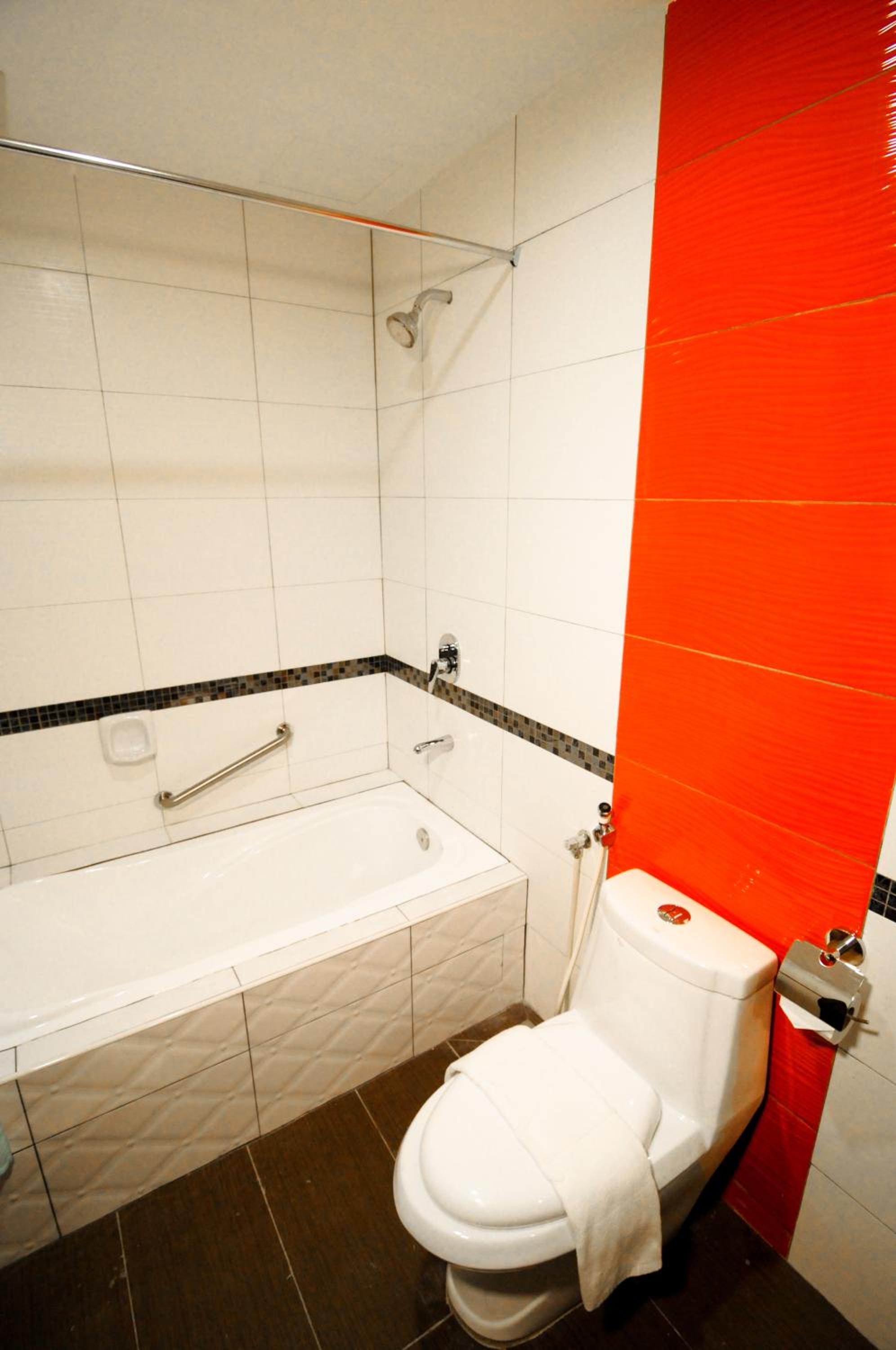 Superior King Room - Photo 8