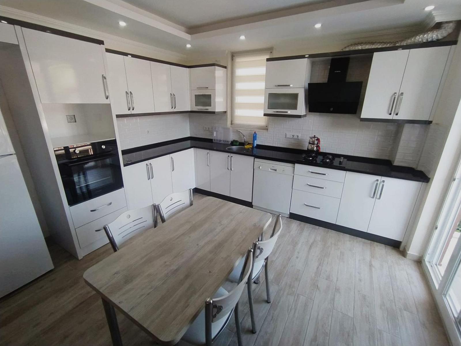 Two-Bedroom Apartment - Photo 7