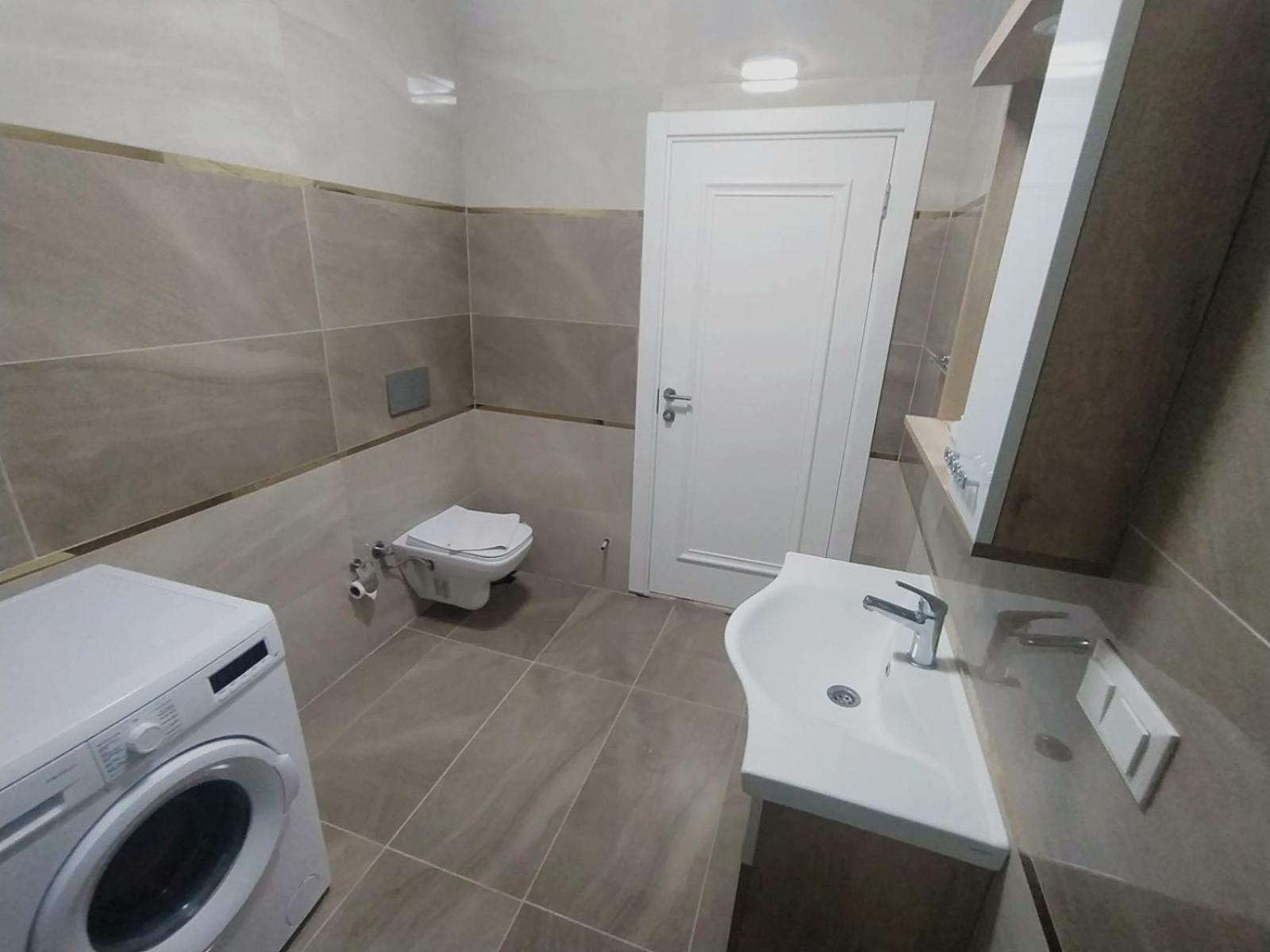 Two-Bedroom Apartment - Photo 20